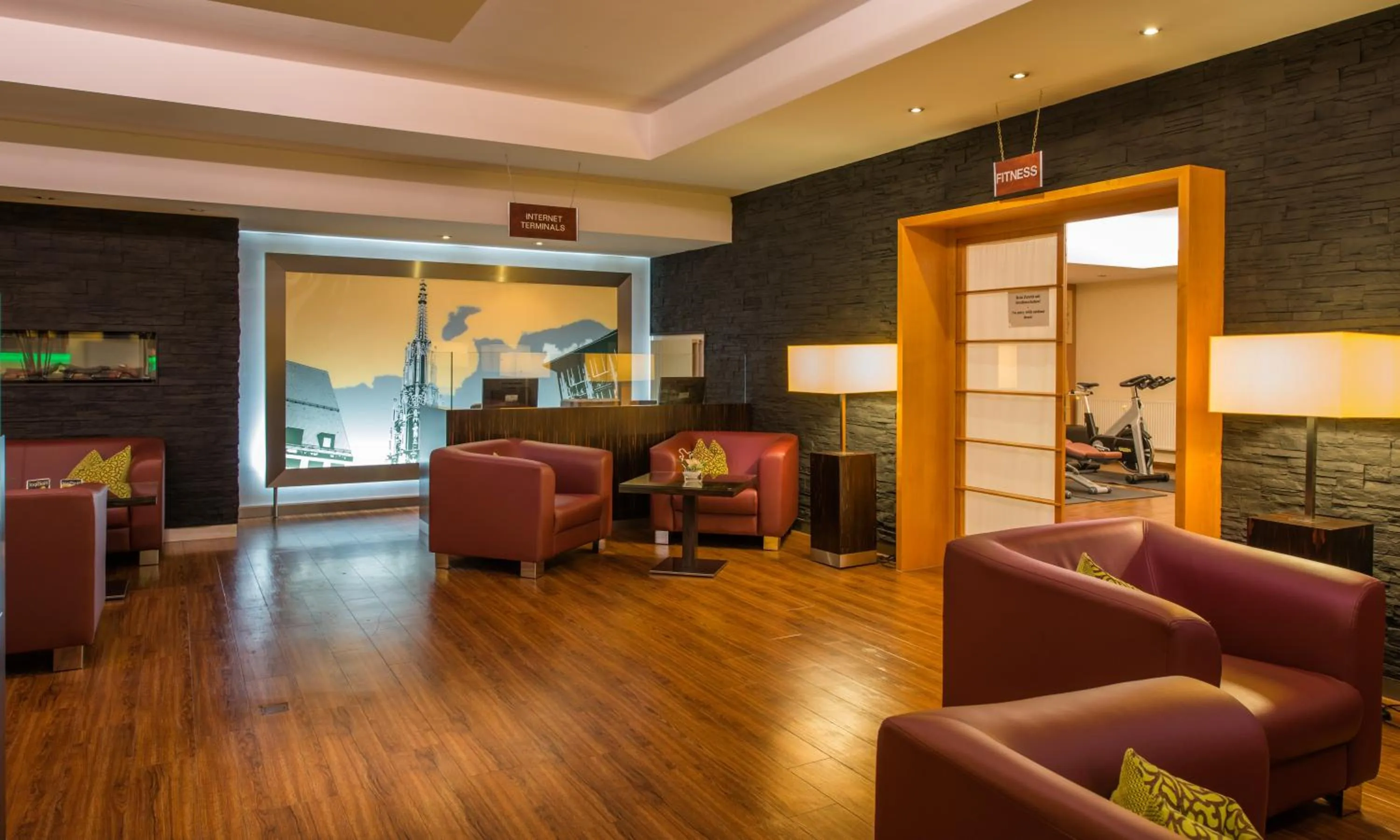 Lobby or reception in NOVINA HOTEL Südwestpark