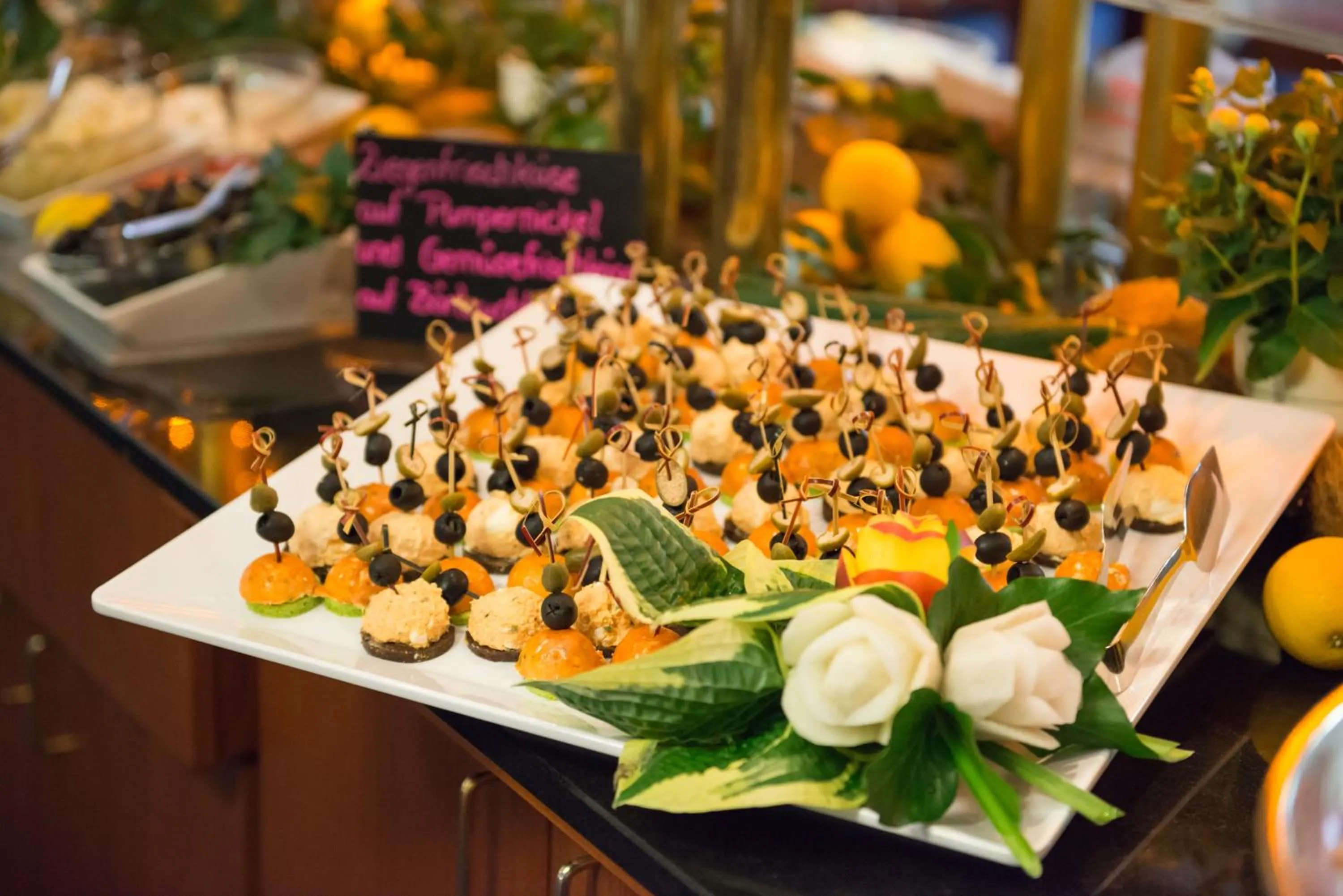 Restaurant/places to eat in NOVINA HOTEL Südwestpark