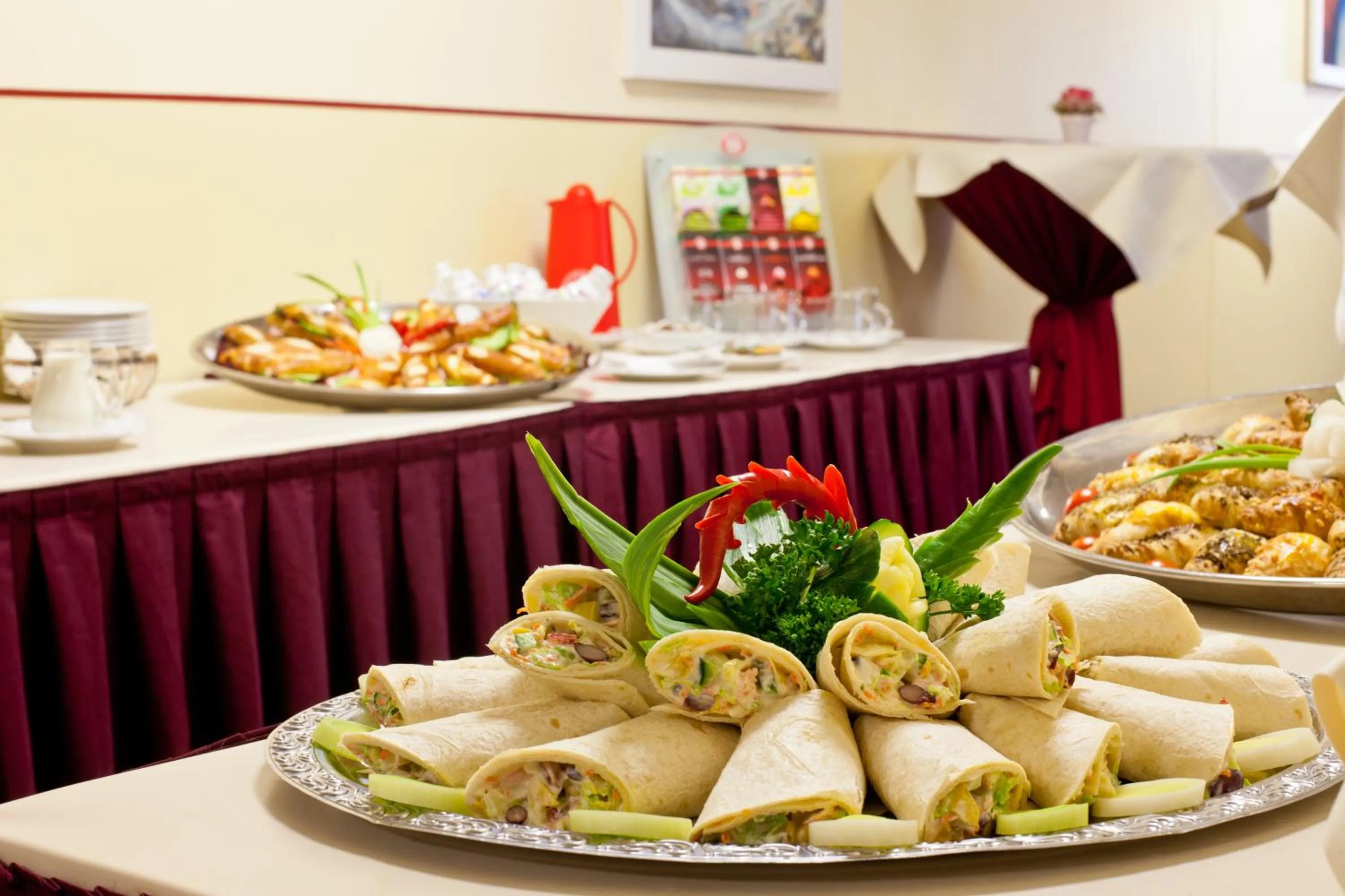 Food and drinks in NOVINA HOTEL Südwestpark