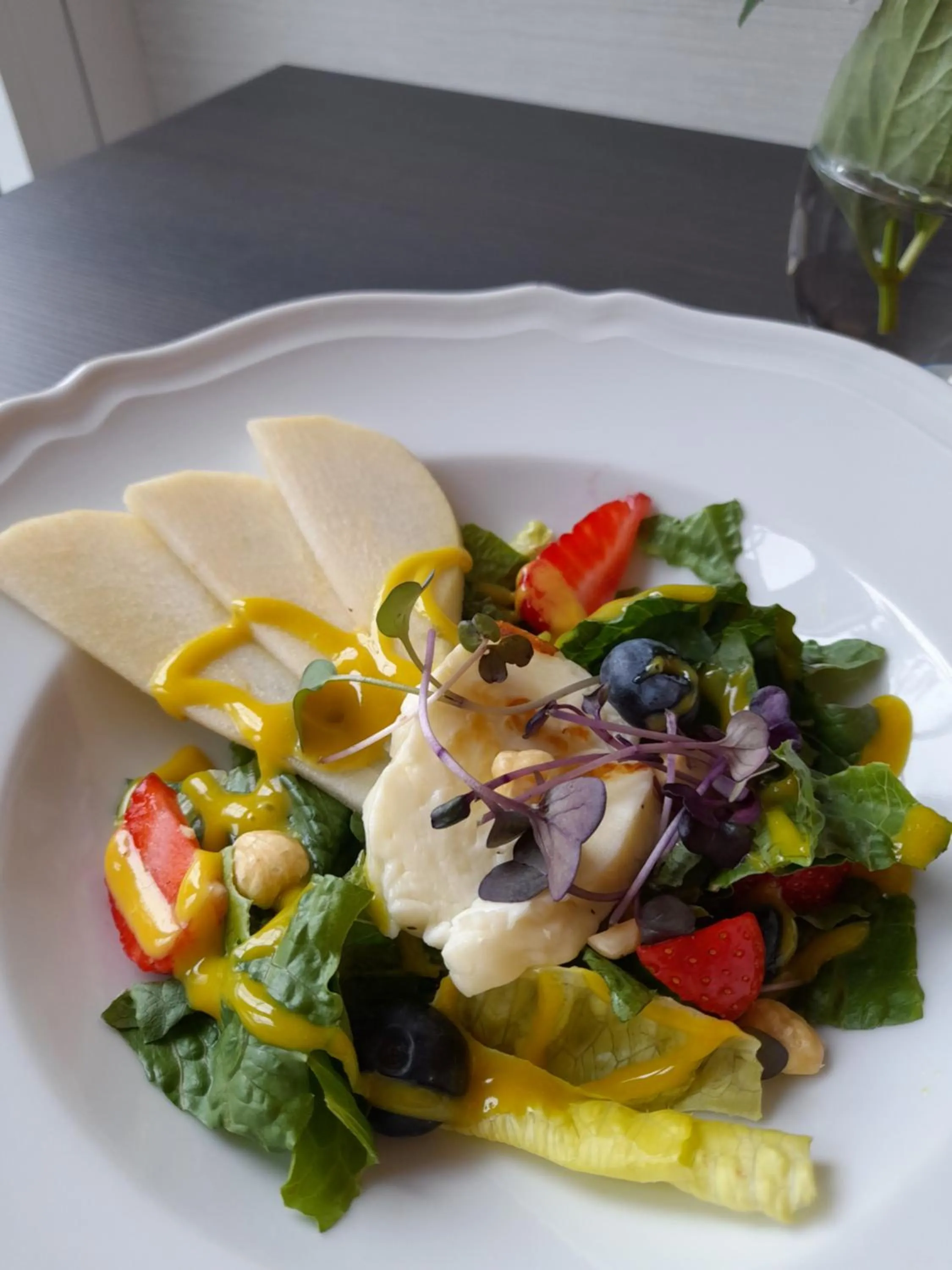 Restaurant/places to eat in Merci Boutique Hotel