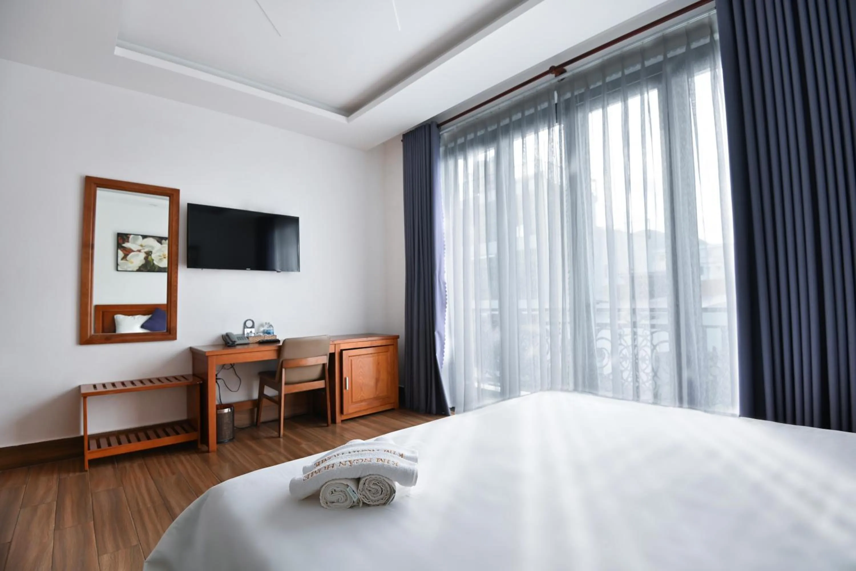 Bedroom, Bed in Kim Ngân Hotel