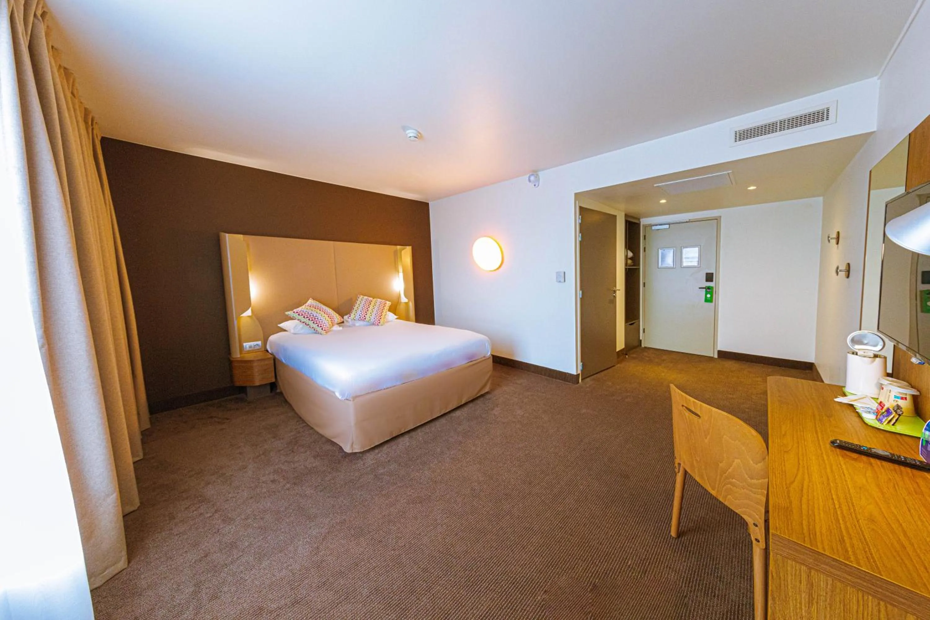 Bedroom, Bed in Campanile PRIME - Rungis Orly