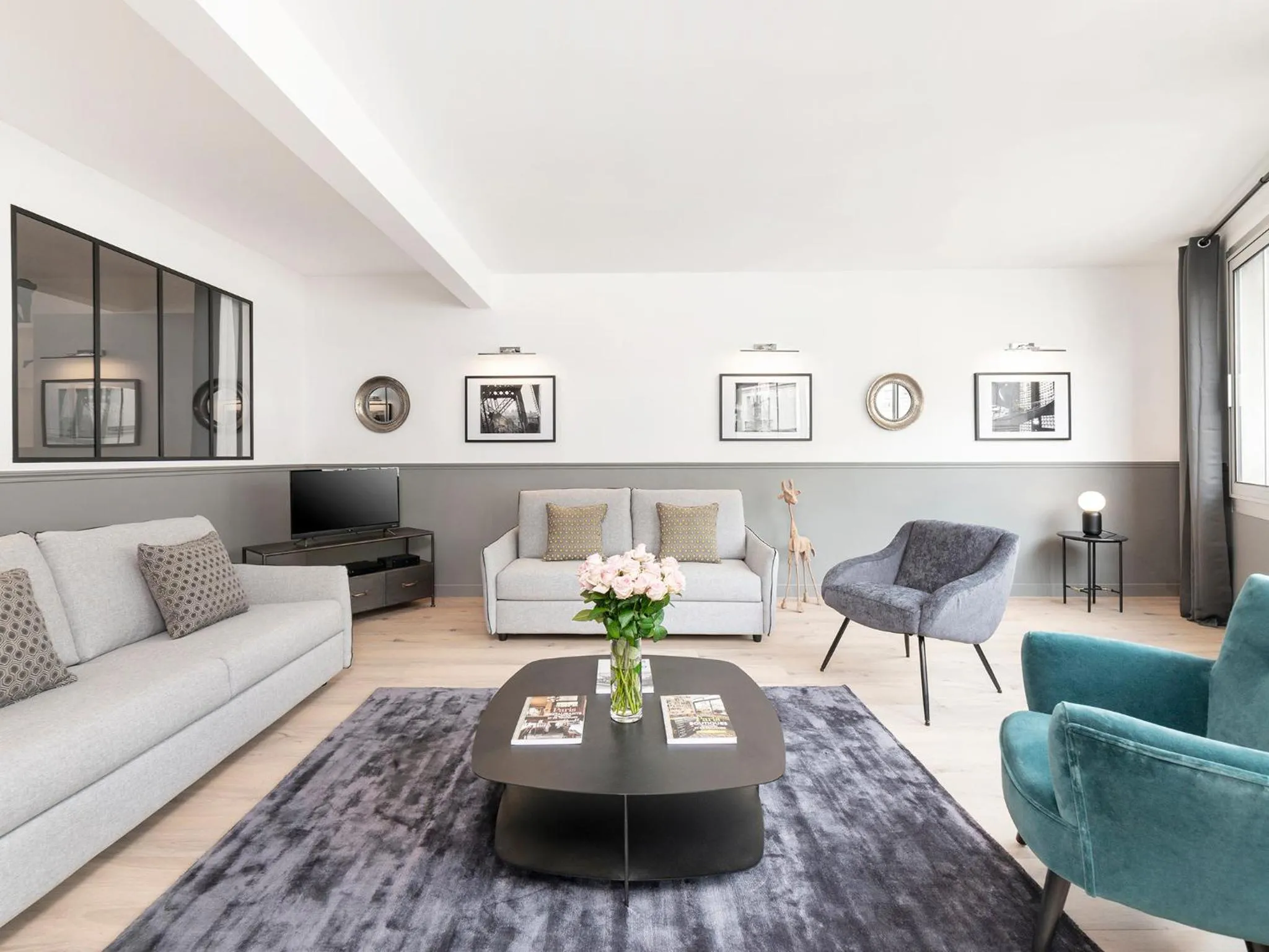 Living room in LivinParis - Luxury AC 3 Bedrooms Le Marais III