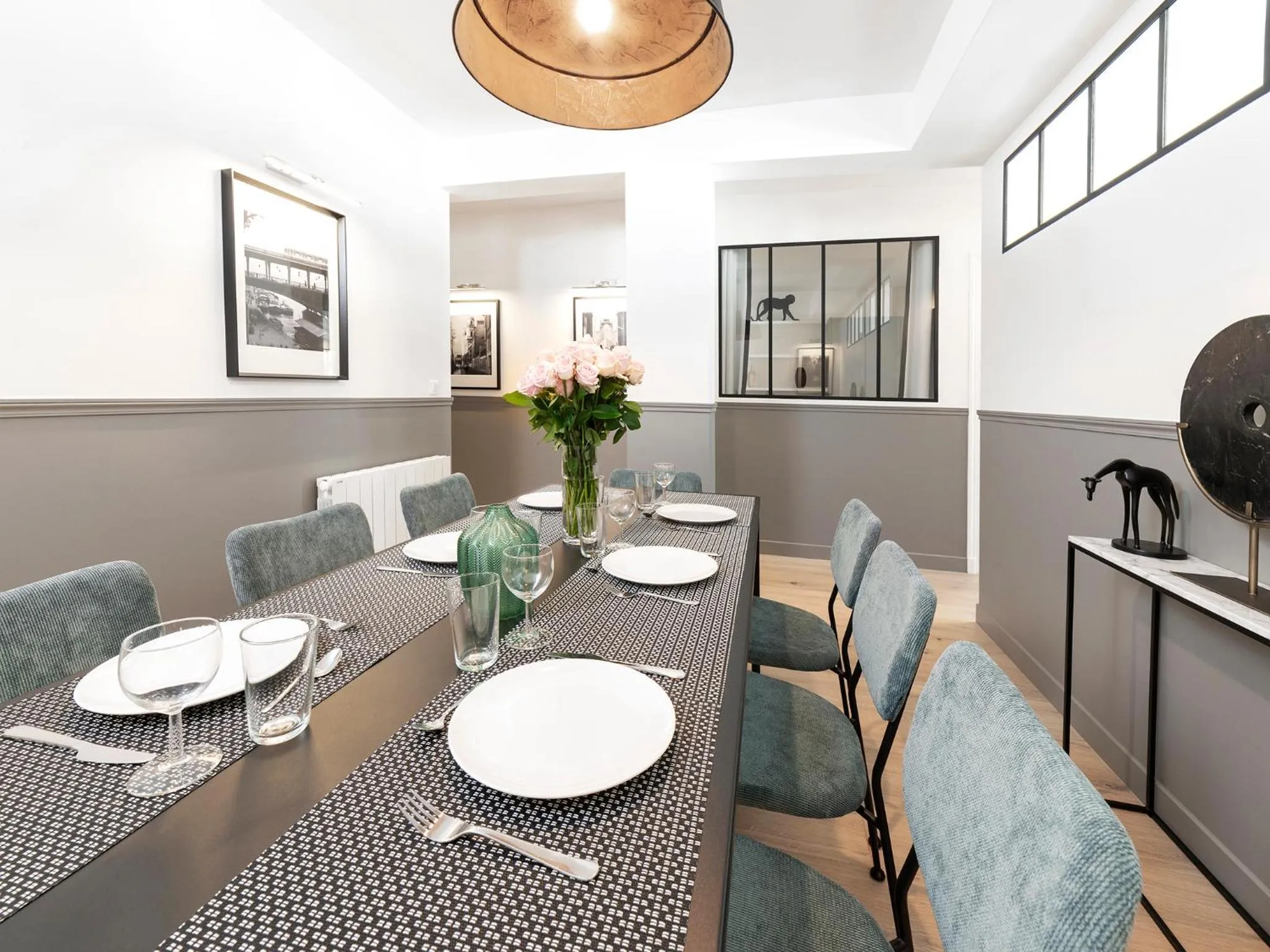 Dining area in LivinParis - Luxury AC 3 Bedrooms Le Marais III