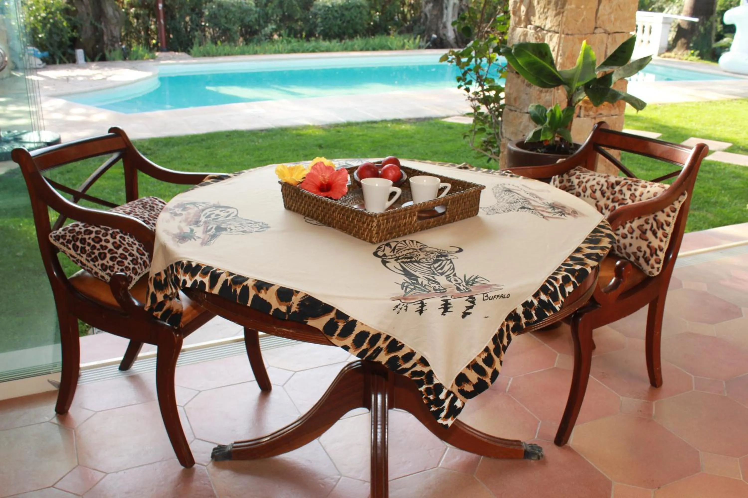 Continental breakfast in La Villa Topi