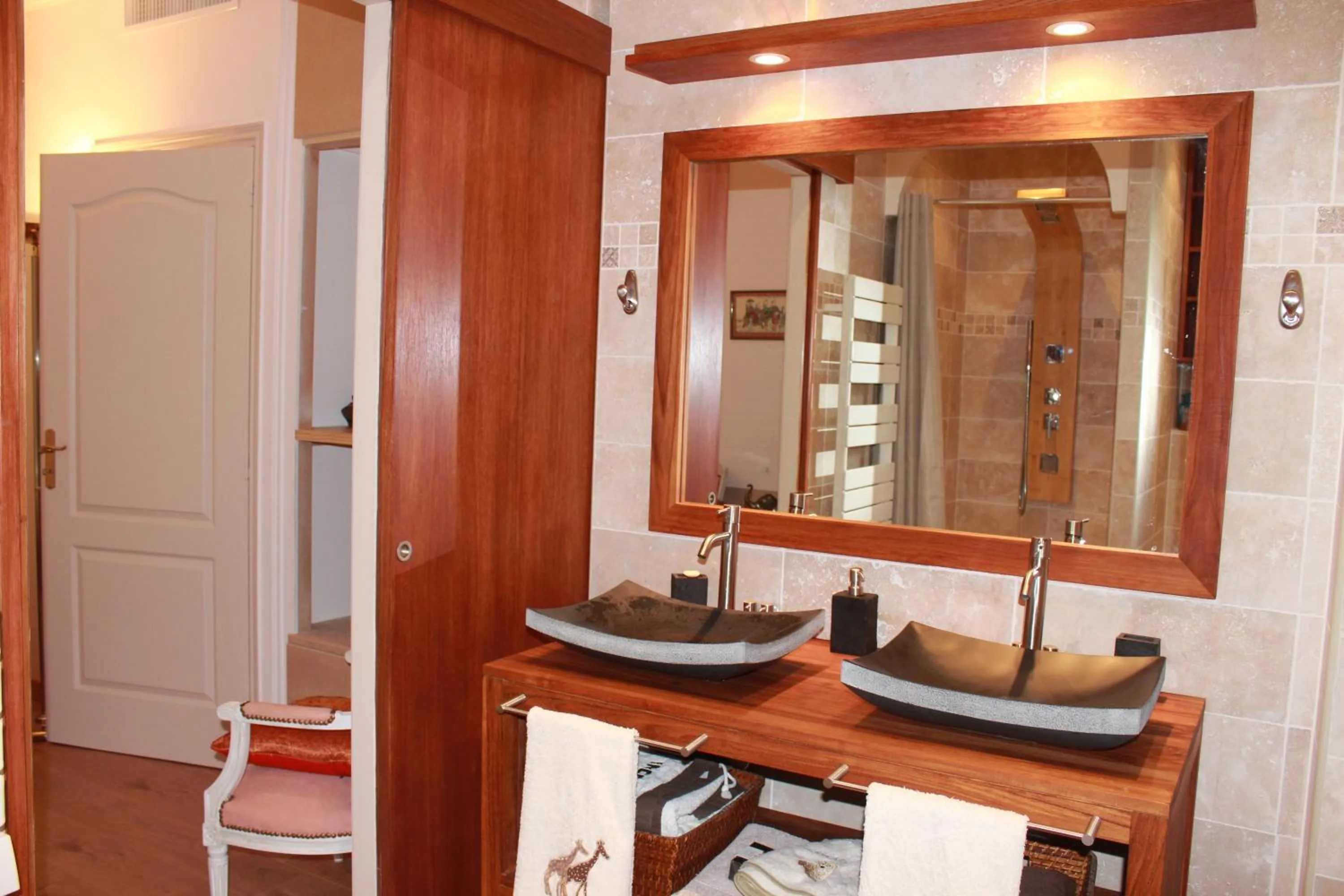 Bathroom in La Villa Topi