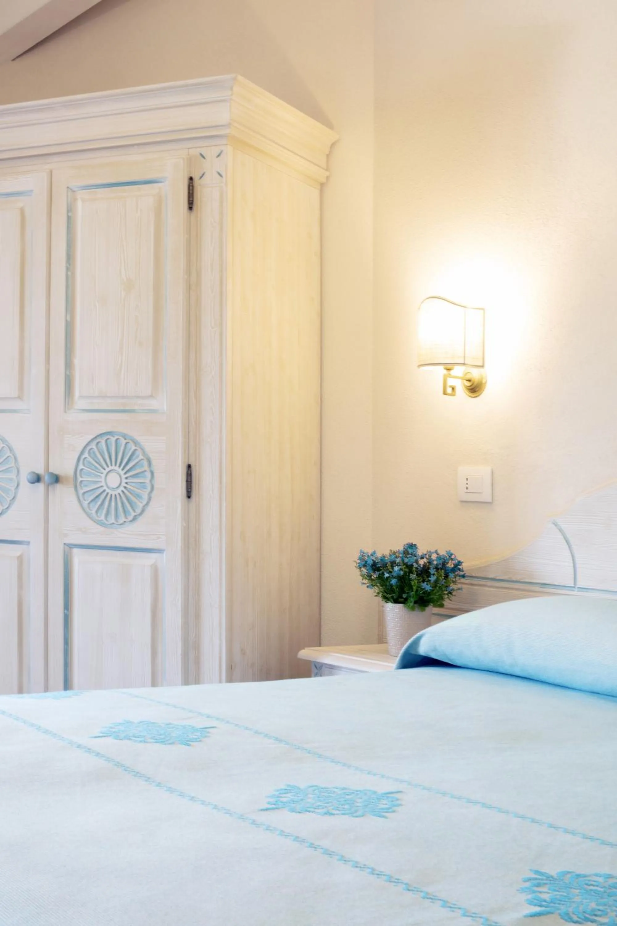 Bed in Marina Torre Navarrese Resort