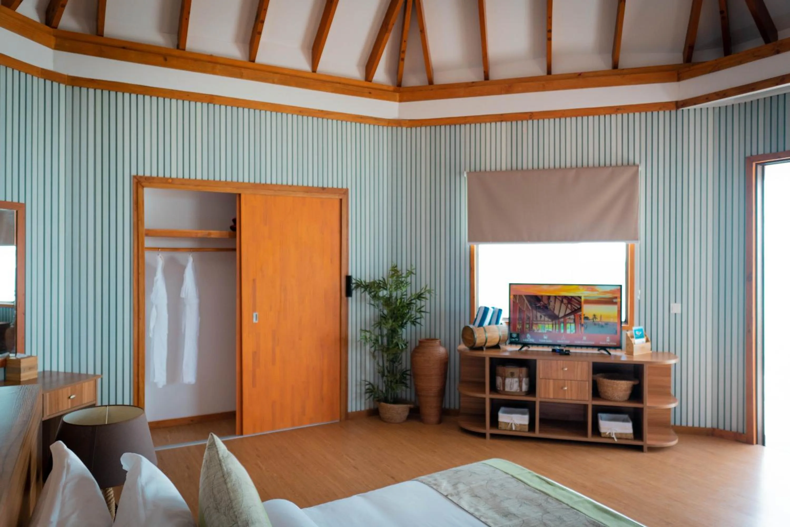 Bedroom, Bed in Brennia Kottefaru Maldives