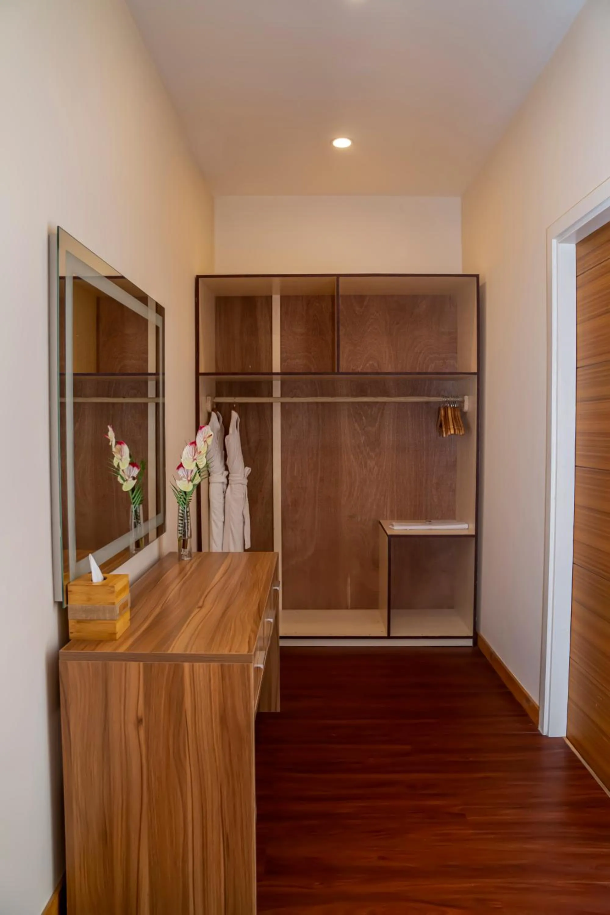 wardrobe in Brennia Kottefaru Maldives