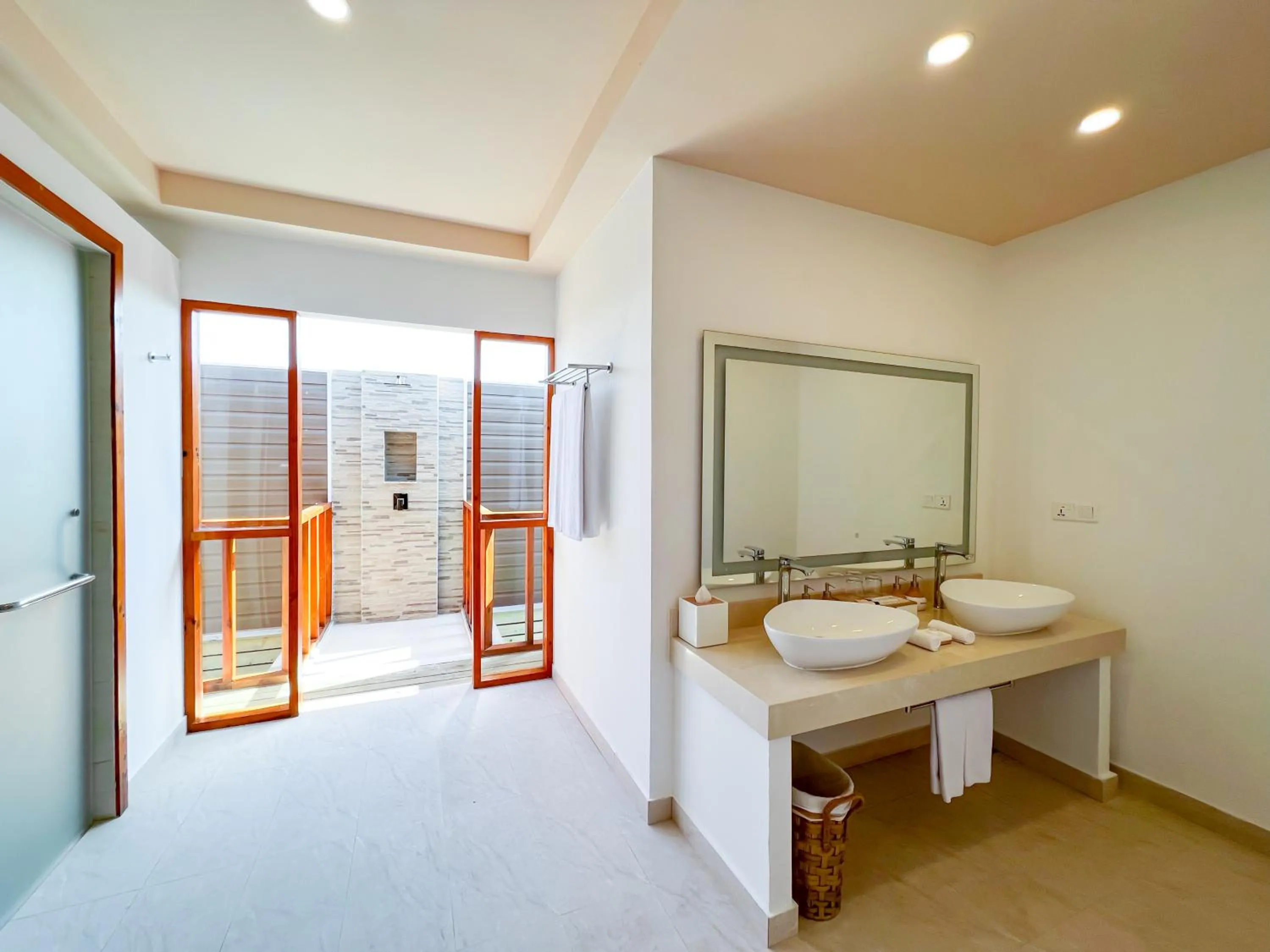 Bathroom in Brennia Kottefaru Maldives