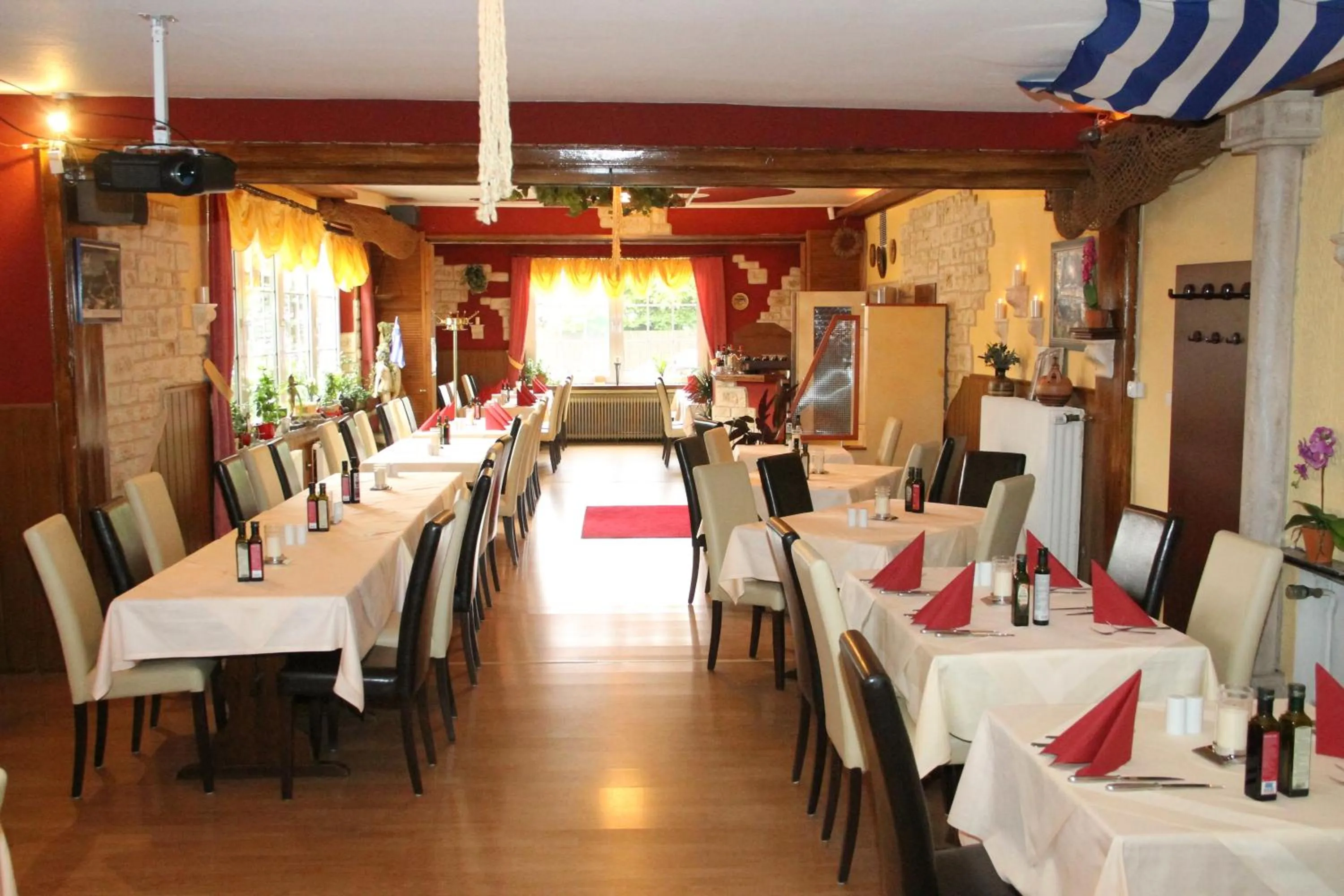 Hotel Taverne Inos