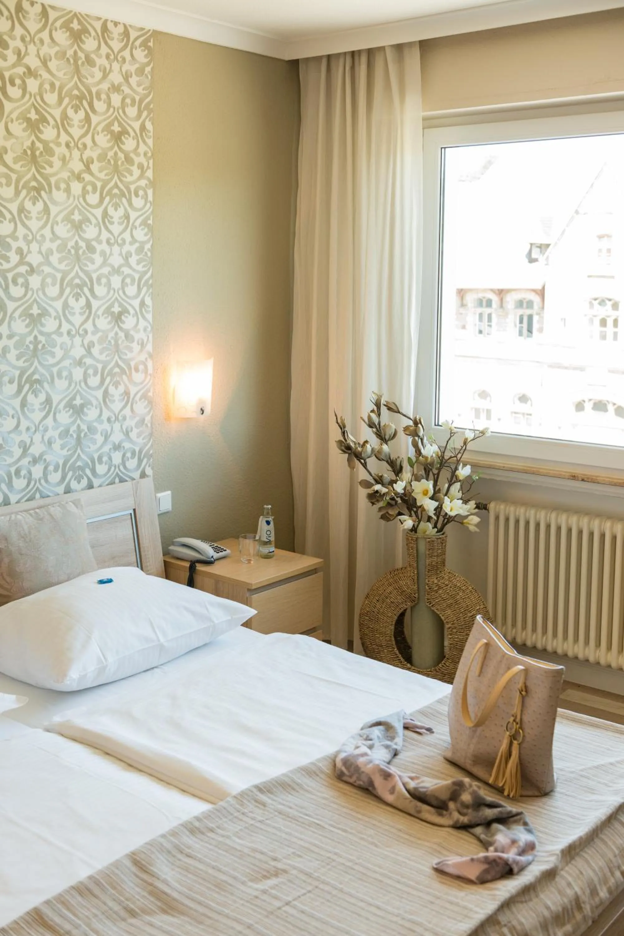 Seating area, Bed in Hotel Ahrbella