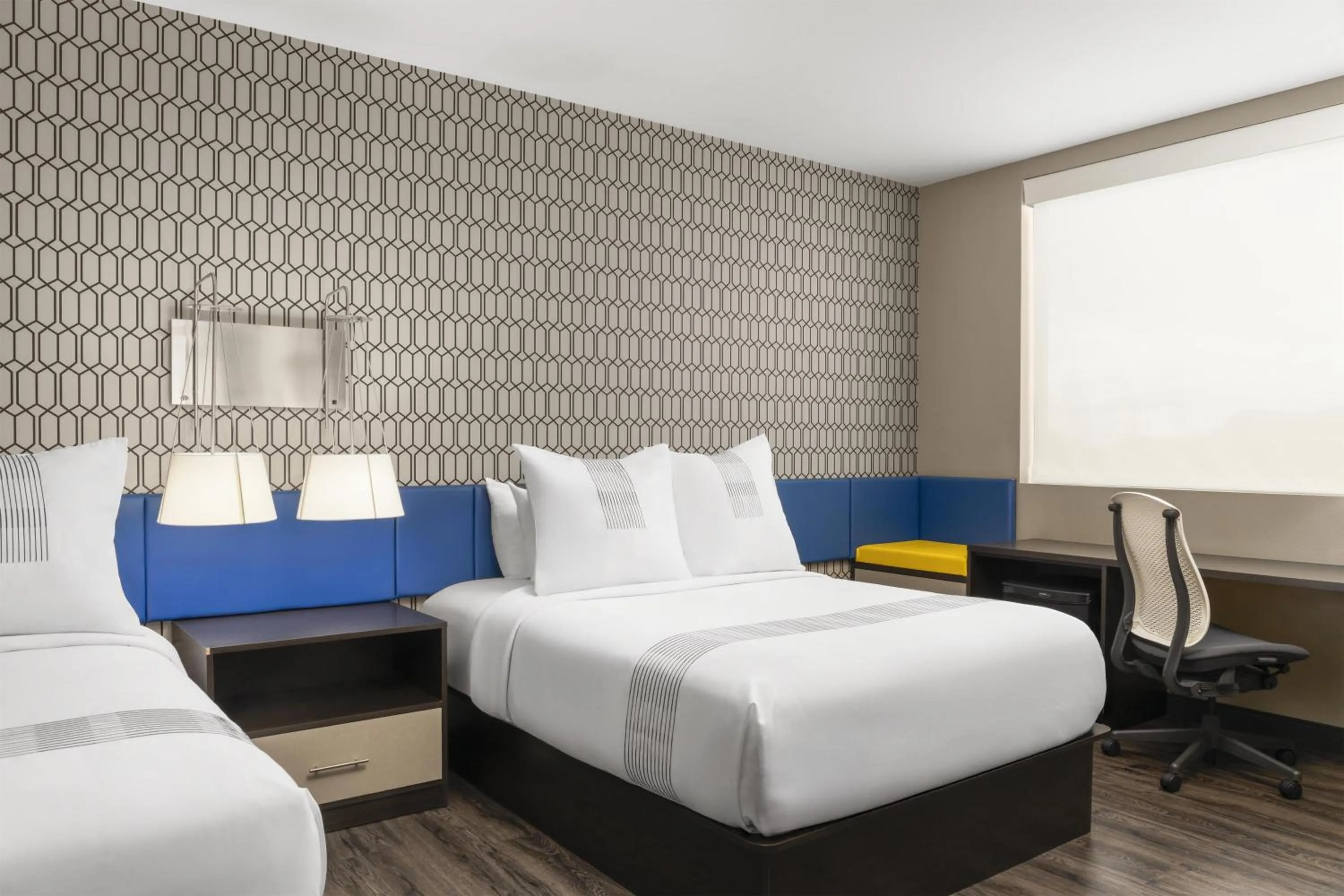 Bedroom, Bed in GLō Best Western Dawley Farms In Sioux Falls