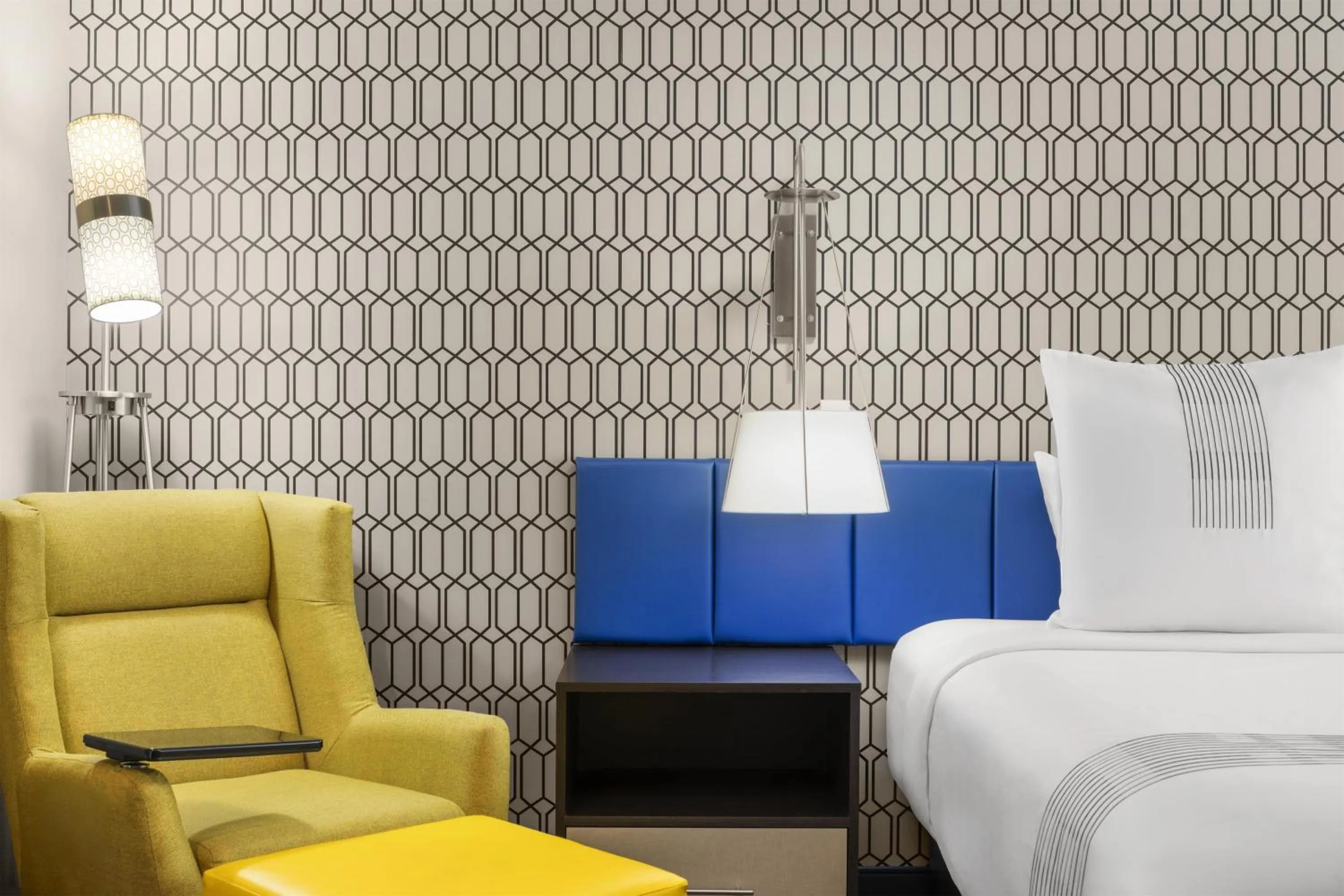 Bedroom, Bed in GLō Best Western Dawley Farms In Sioux Falls