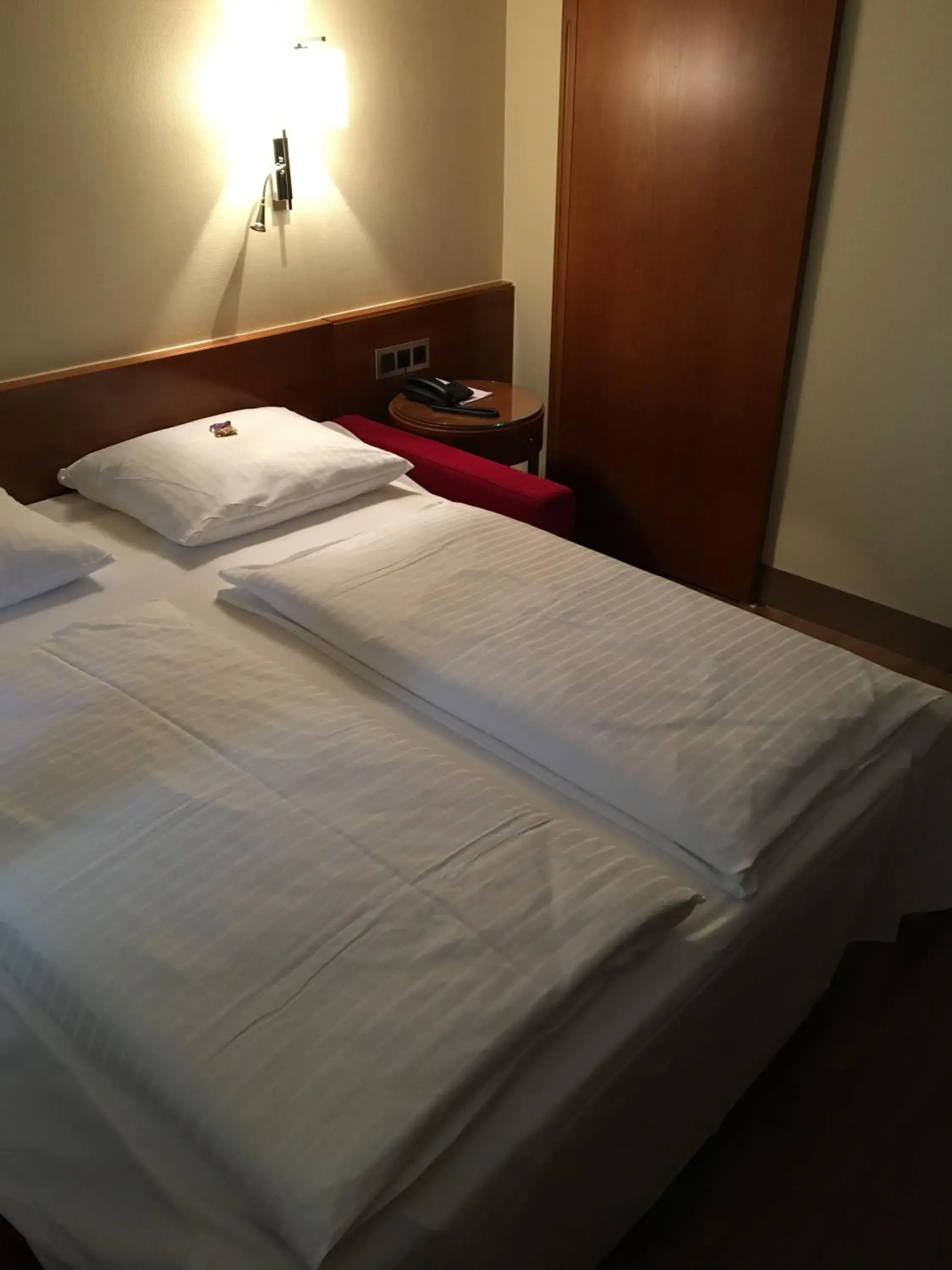 Quadruple Room in Dürer-Hotel Quadruple Room in Dürer-Hotel