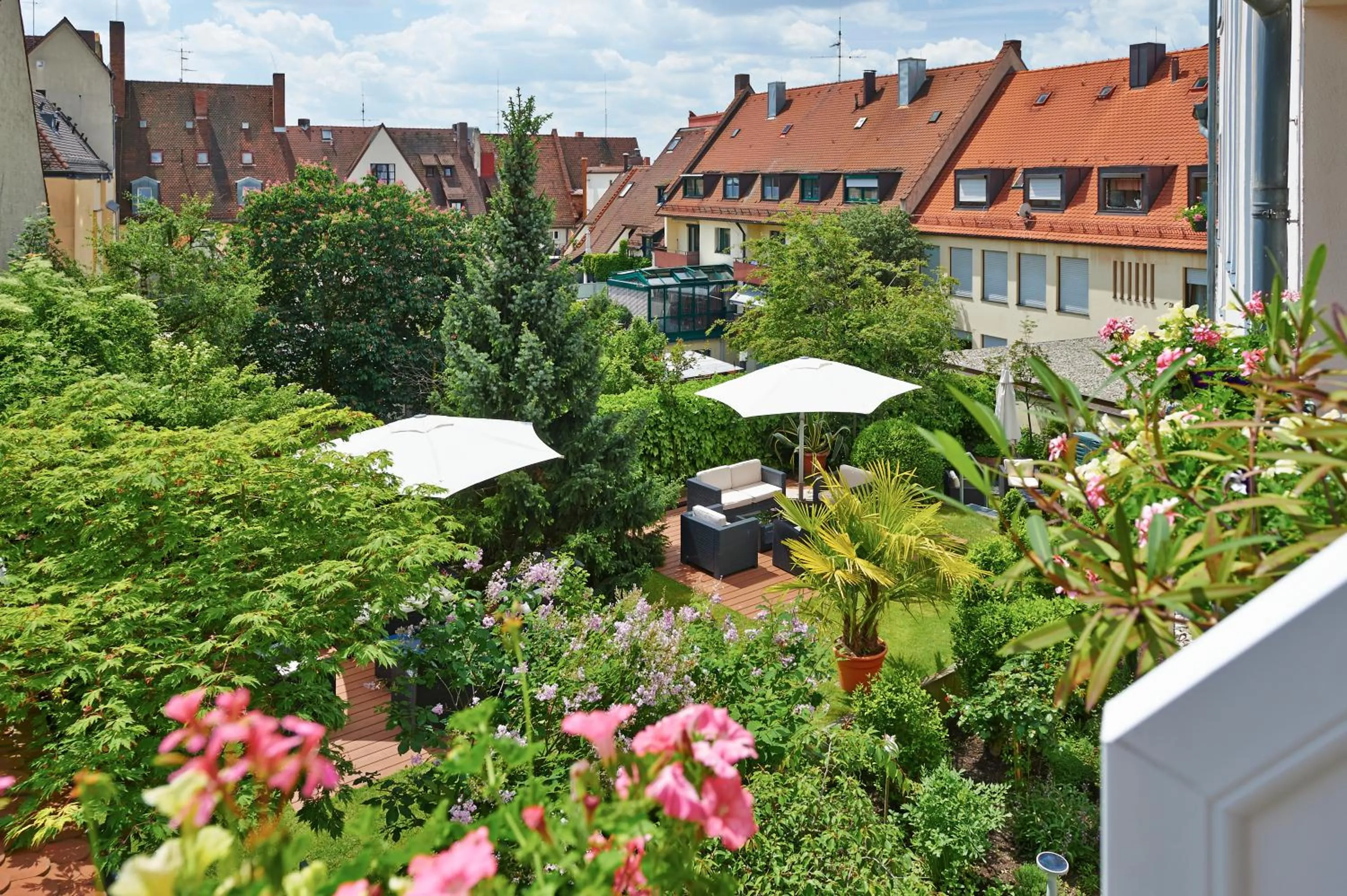 Garden in Dürer-Hotel