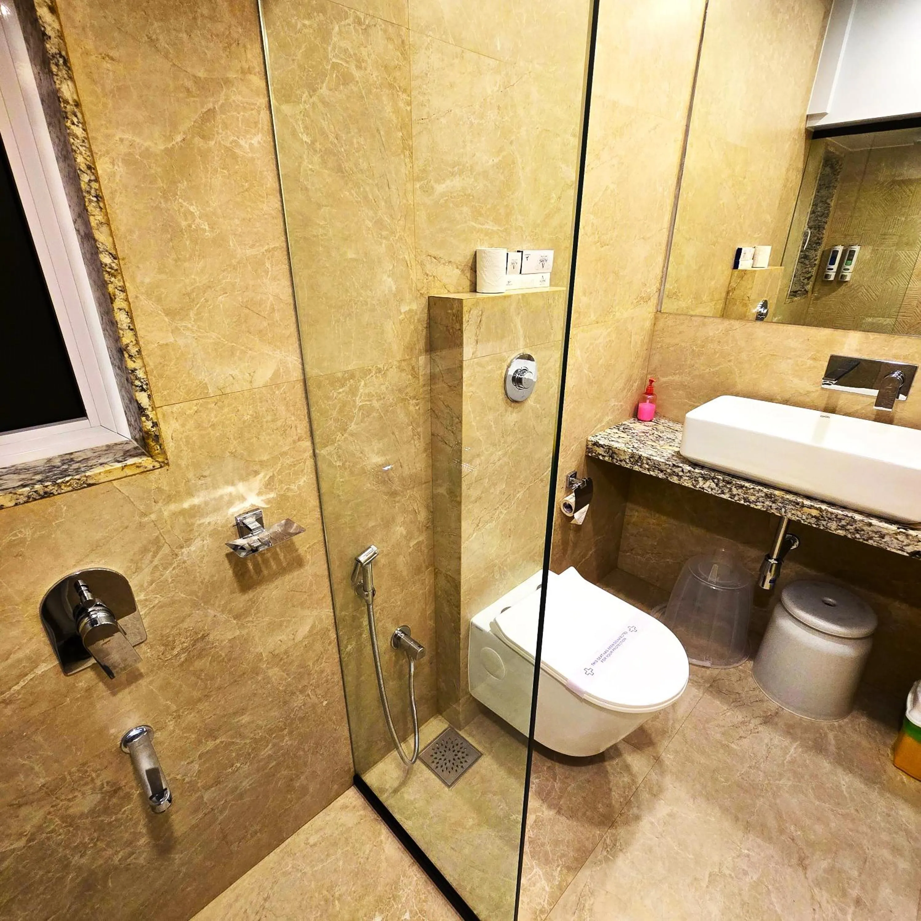 Shower in Hotel Auris & Banquets, Mumbai International Airport