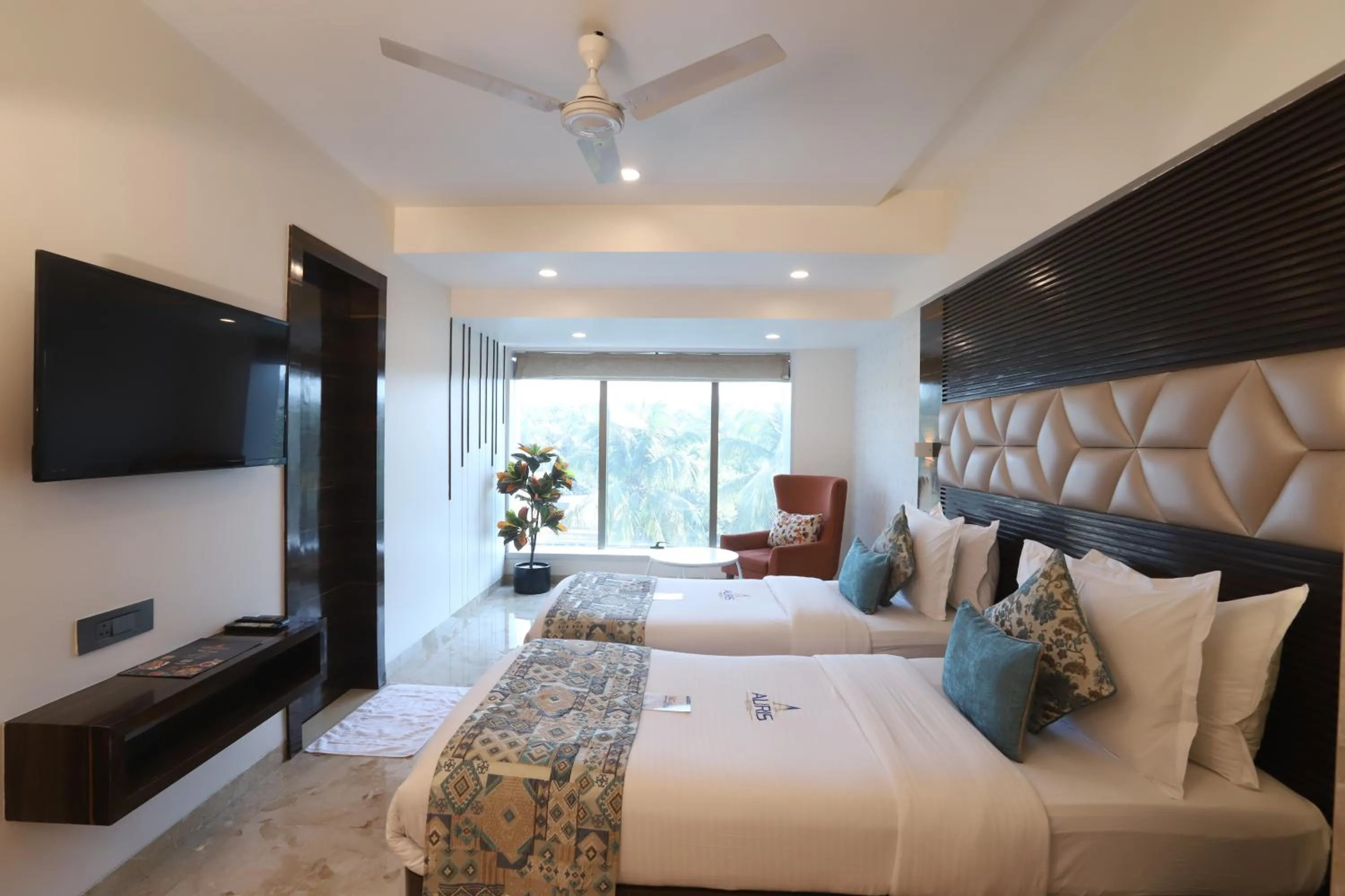 City view, Bed in Hotel Auris & Banquets, Mumbai International Airport