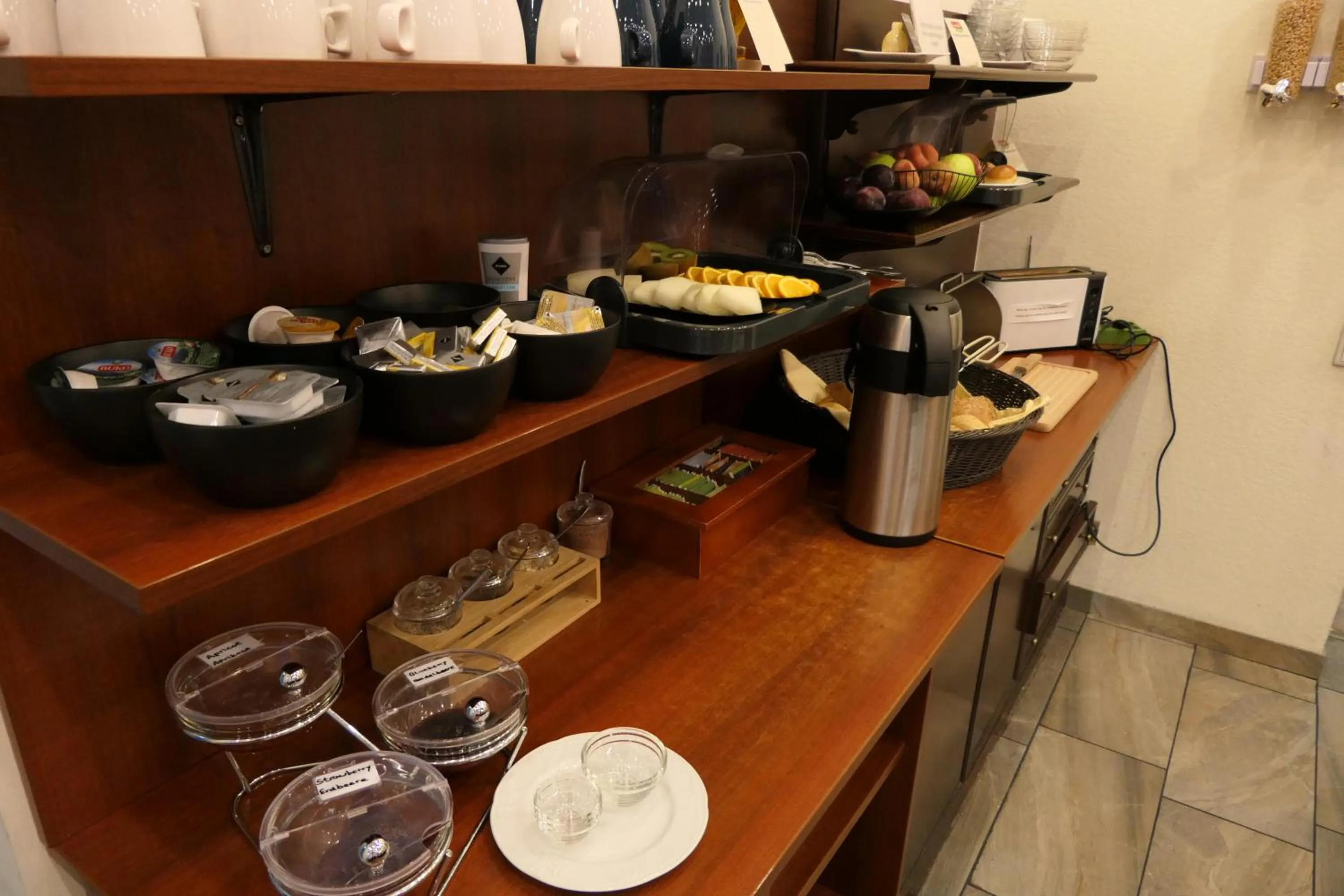 Breakfast in Hotel Schumacher Düsseldorf