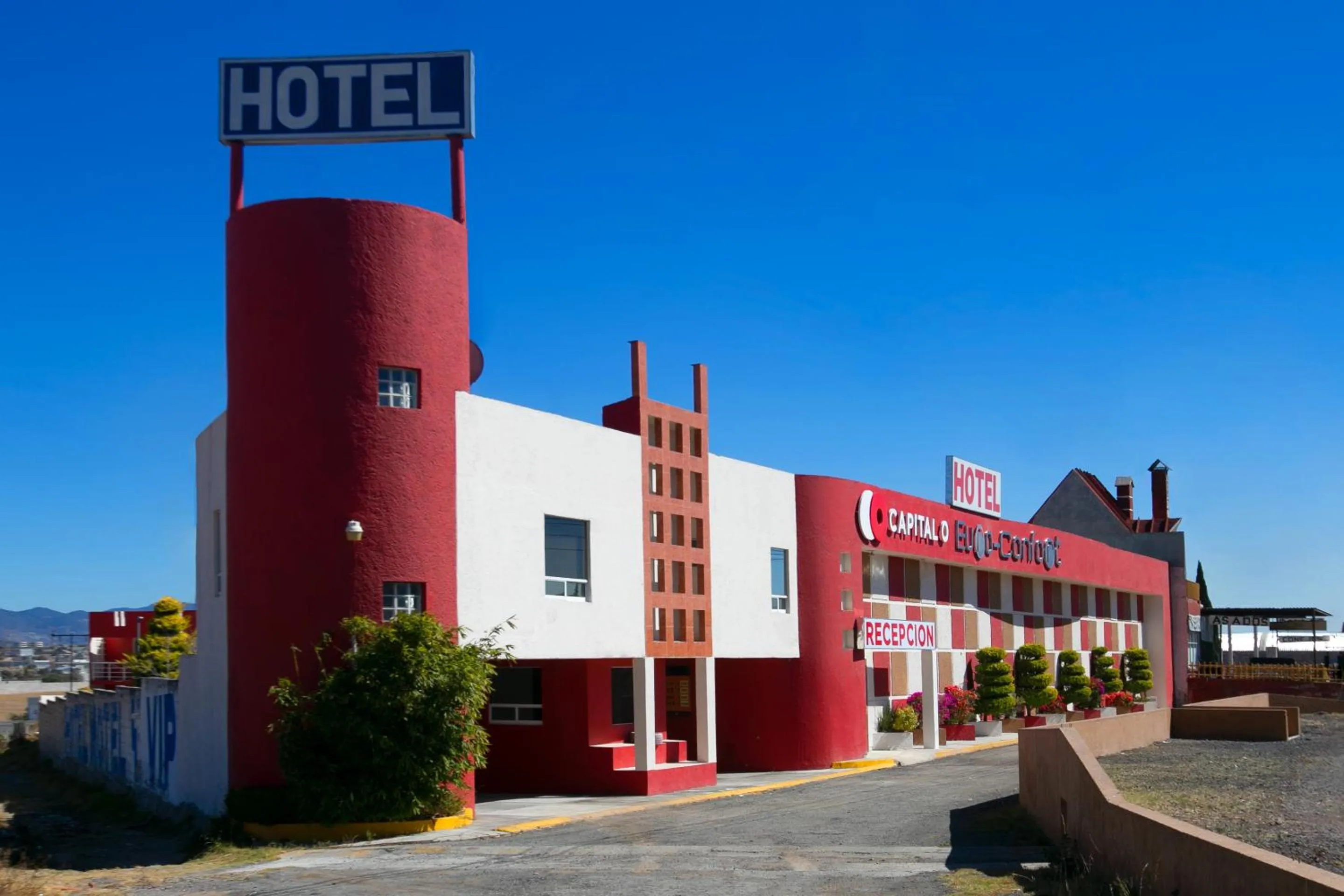 Property building in Hotel Euro Confort,Pachuca
