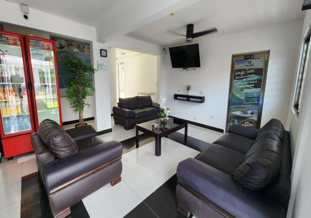 Living room in Hotel Jardín Cancún