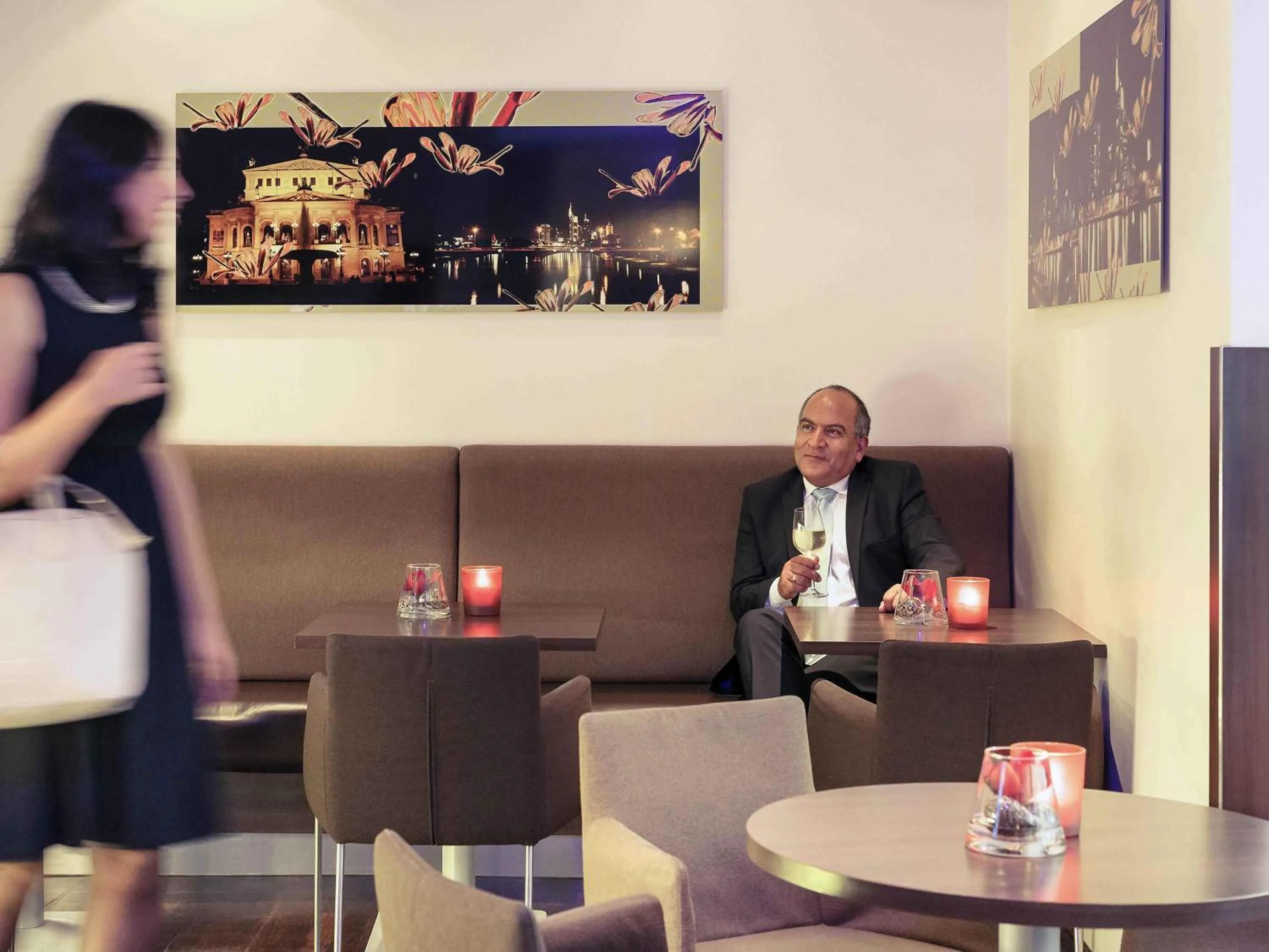 Lounge or bar in Mercure Hotel Frankfurt Eschborn Ost