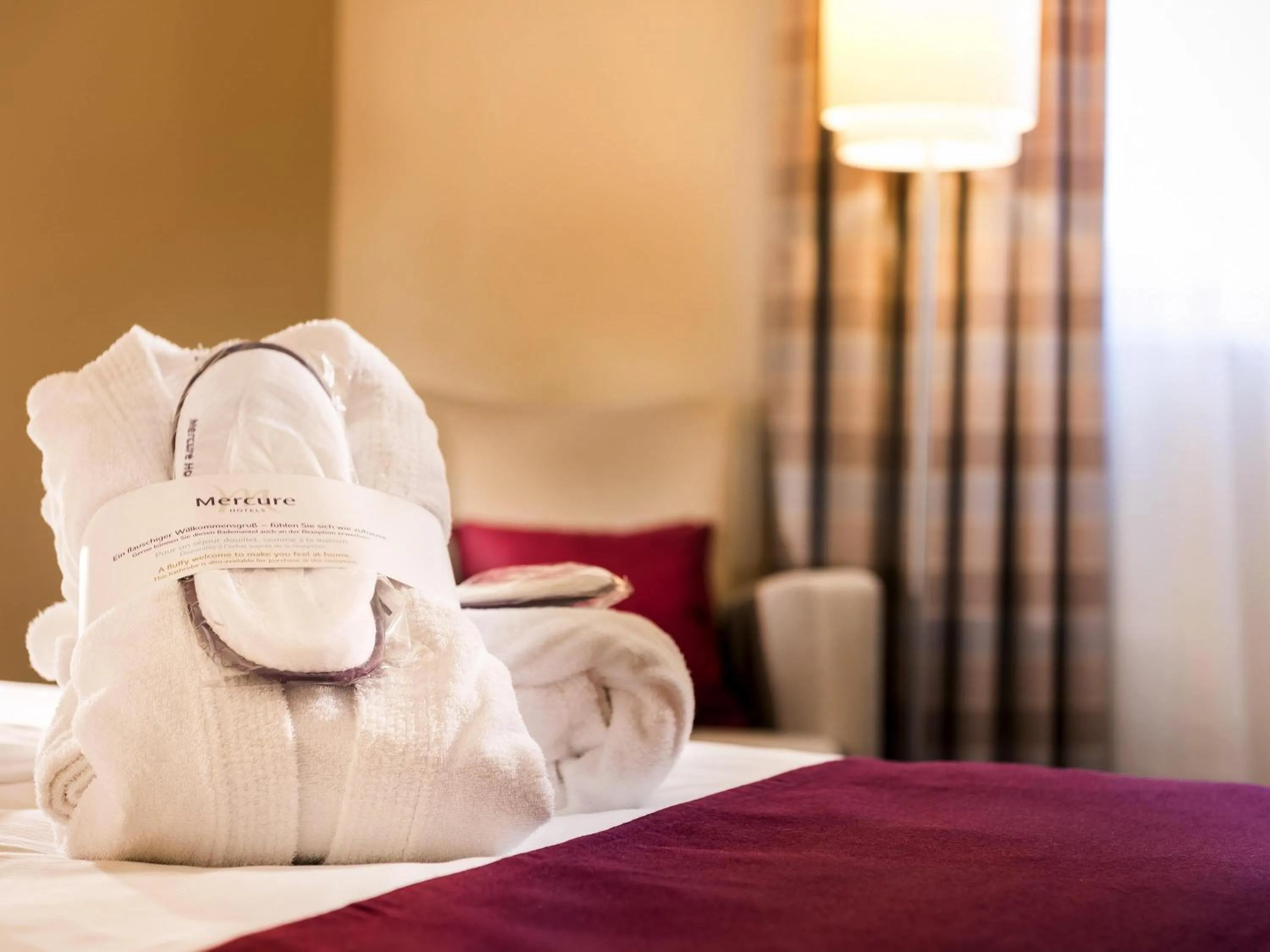 Bedroom, Bed in Mercure Hotel Frankfurt Eschborn Ost