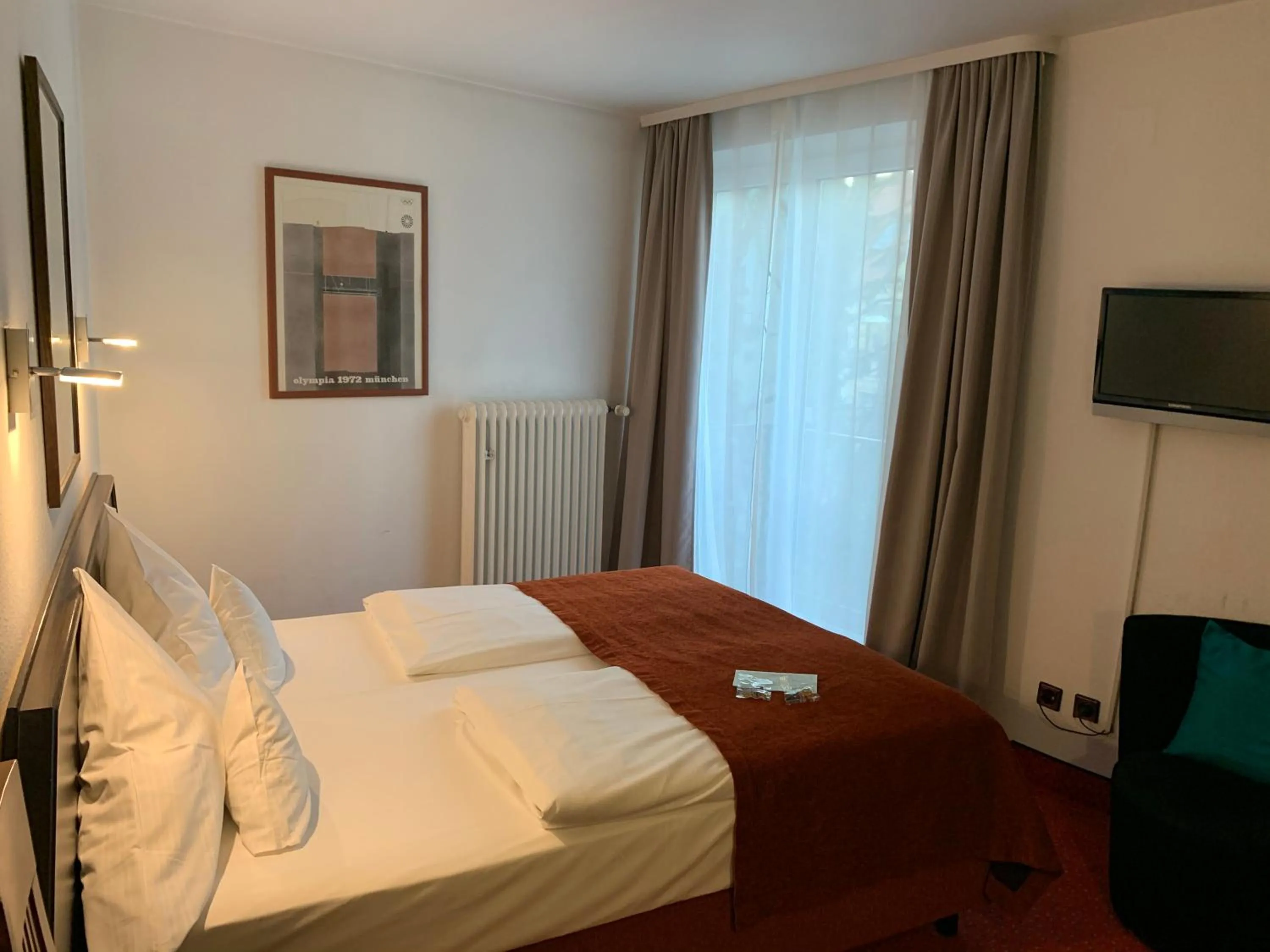 Balcony/Terrace, Bed in Hotel Nymphenburg City - München