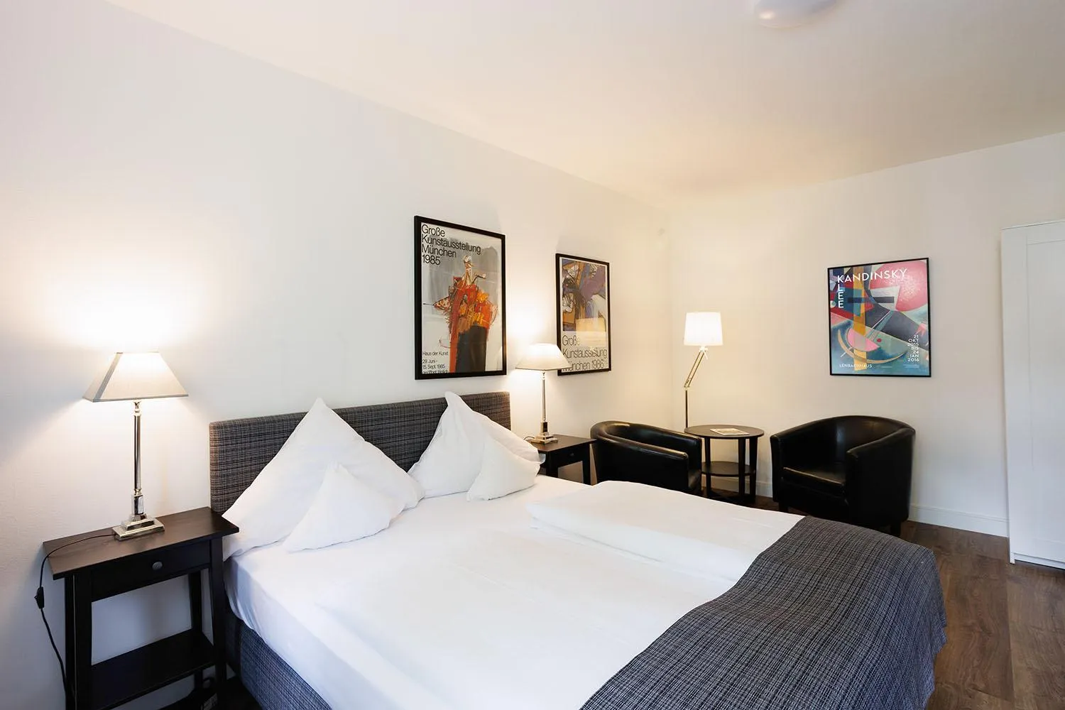 Photo of the whole room, Bed in Hotel Nymphenburg City - München