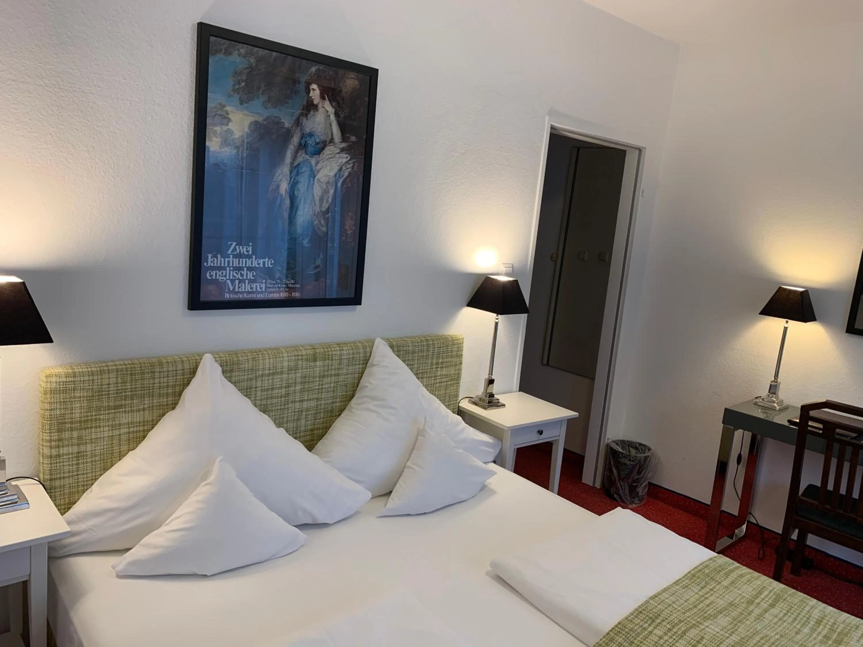 Balcony/Terrace, Bed in Hotel Nymphenburg City - München