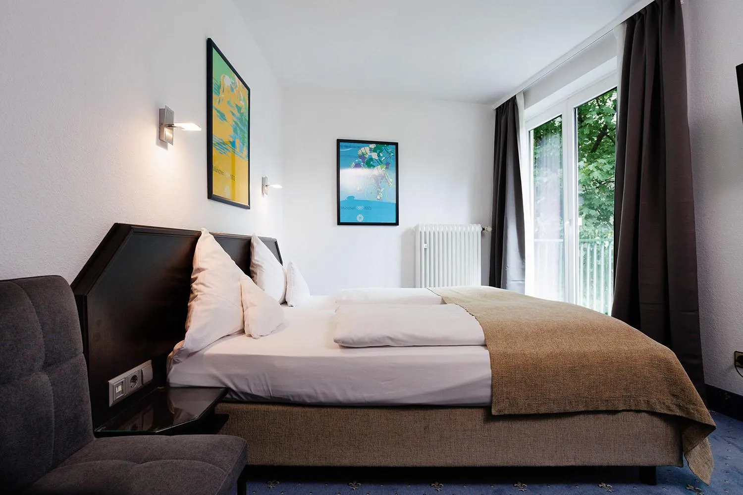 Photo of the whole room, Bed in Hotel Nymphenburg City - München