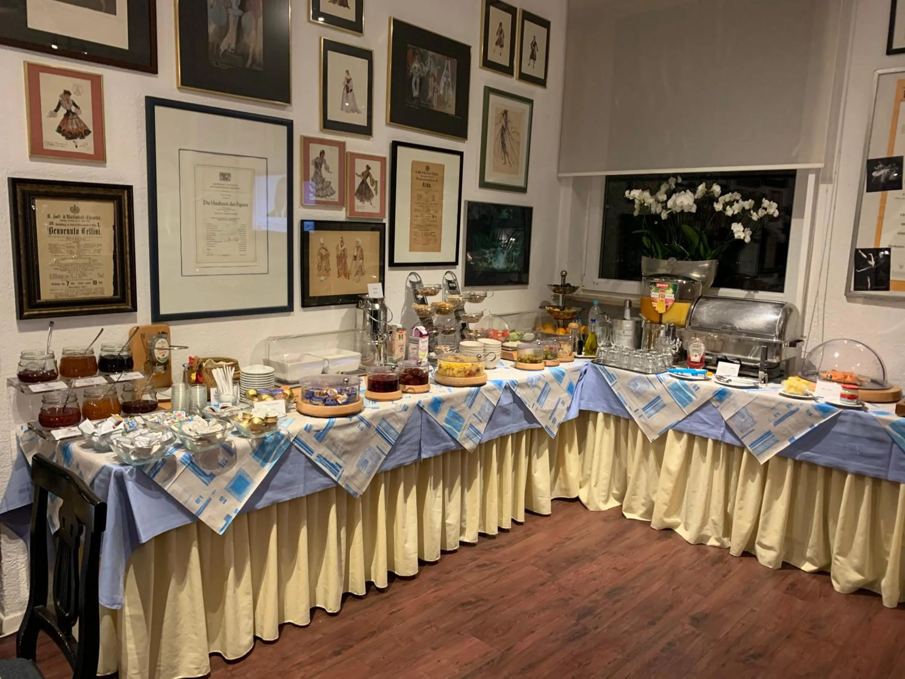 Breakfast in Hotel Nymphenburg City - München