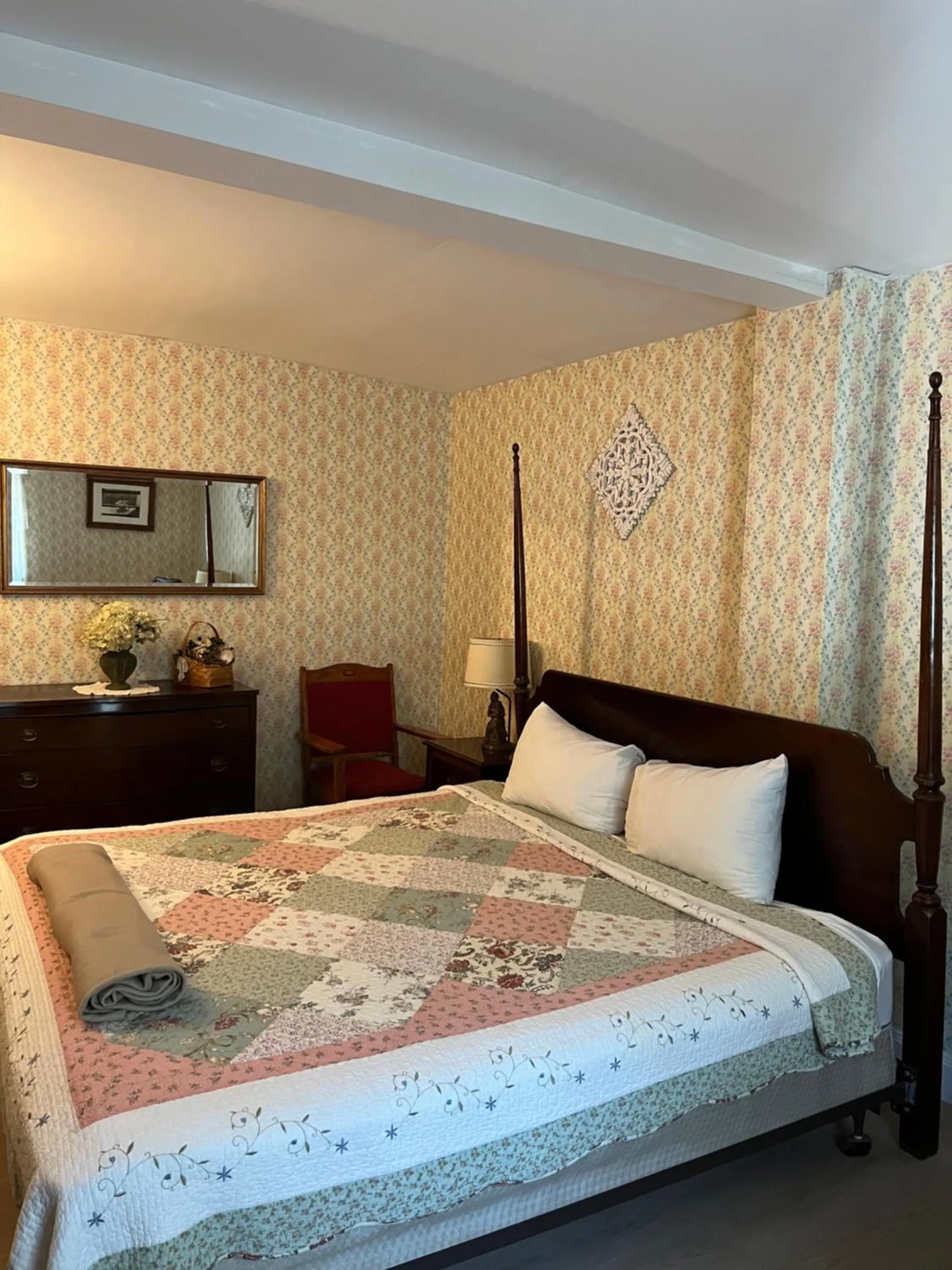 Bed in Old Orchard Beach Inn