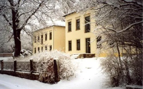 Facade/entrance in Gästehaus Villa Seraphinum