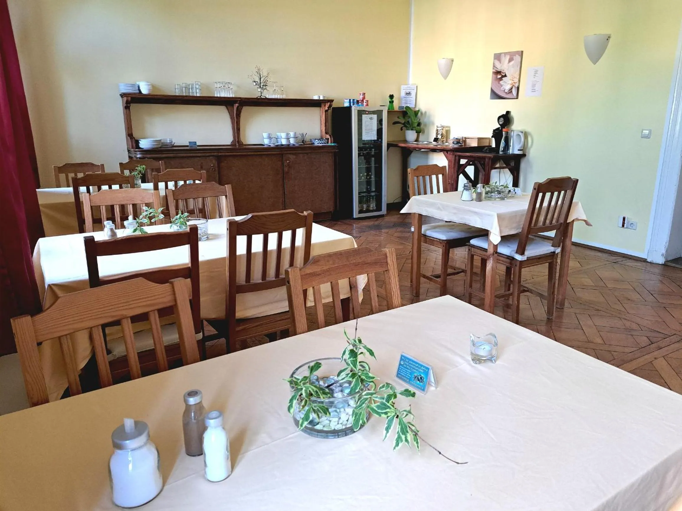 Food and drinks in Gästehaus Villa Seraphinum