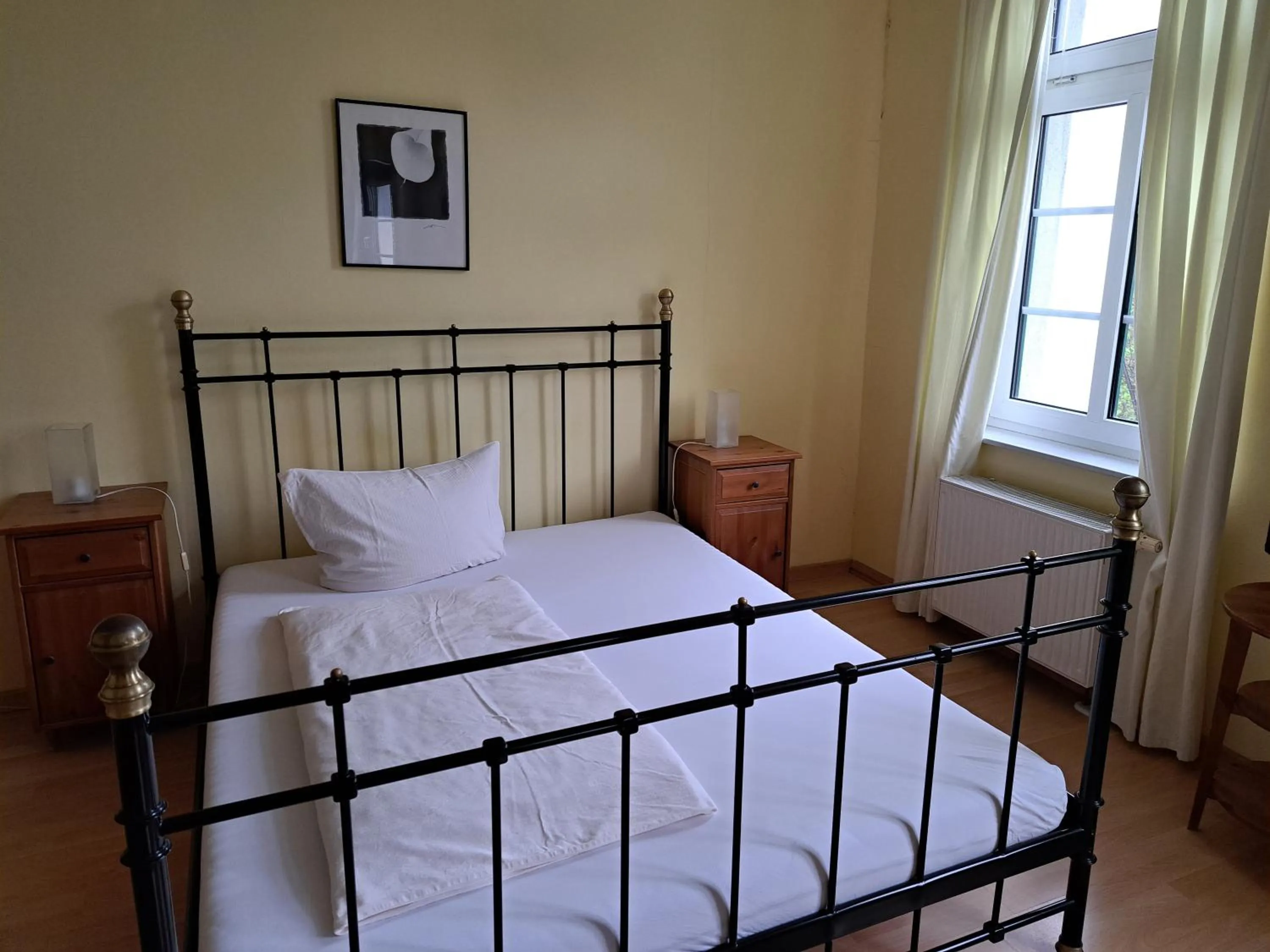Photo of the whole room, Bed in Gästehaus Villa Seraphinum