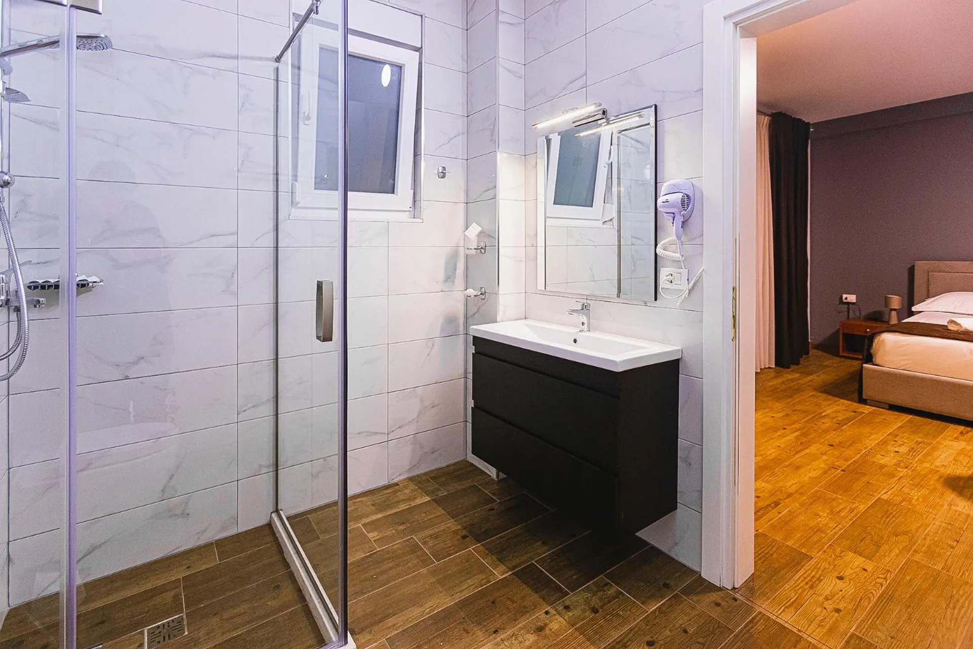 Bathroom, Bed in Olivar Hotel Tirana