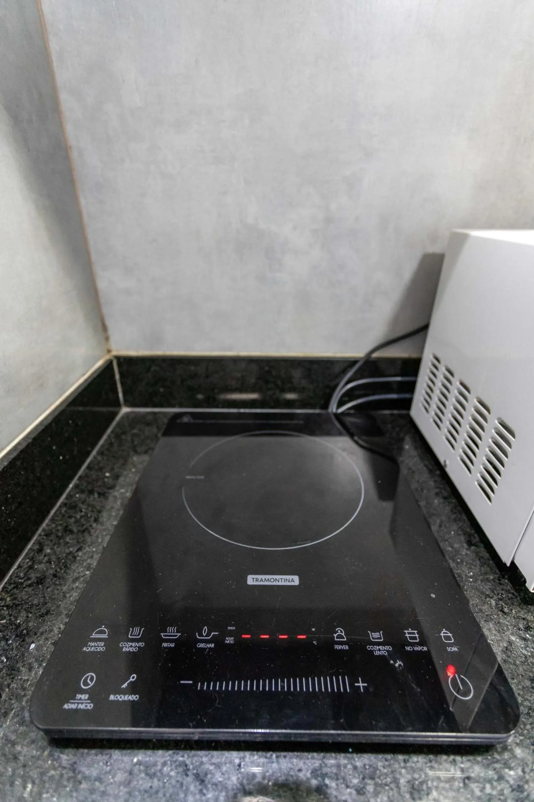 Kitchen or kitchenette in Vista da praia de Copacabana - NSC1006 Z3