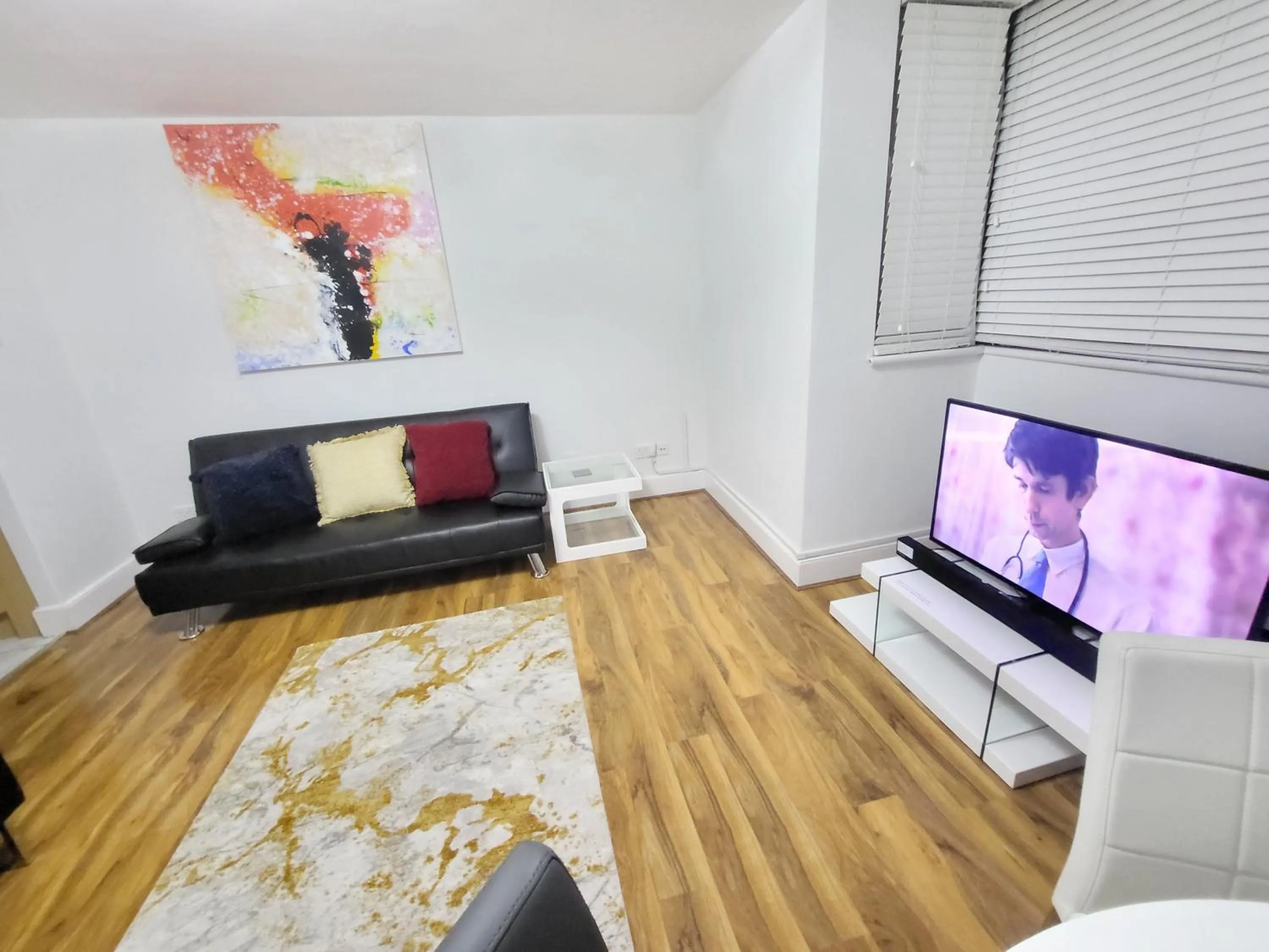 Living room in London City Modern Apartment, Woolwich