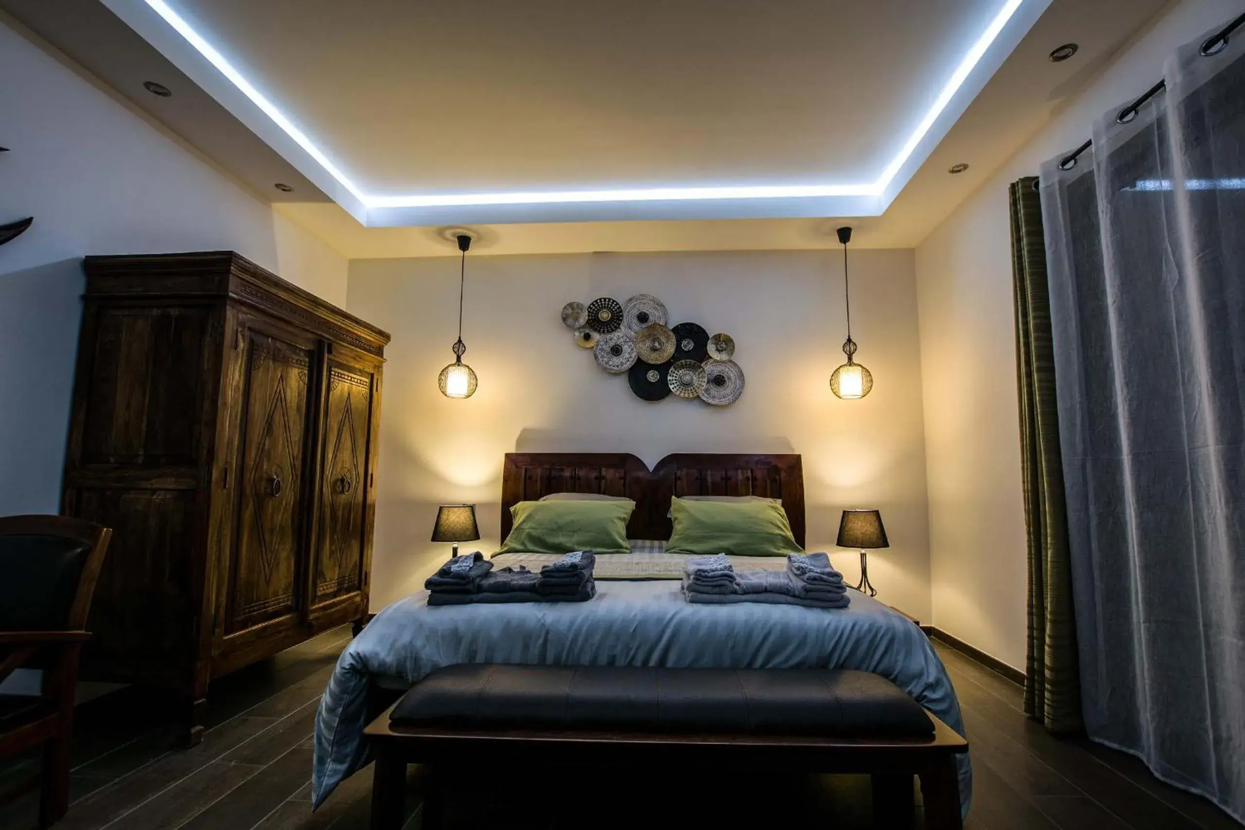 Superior Queen Room in Les Cuves - Saintes Superior Queen Room in Les Cuves - Saintes