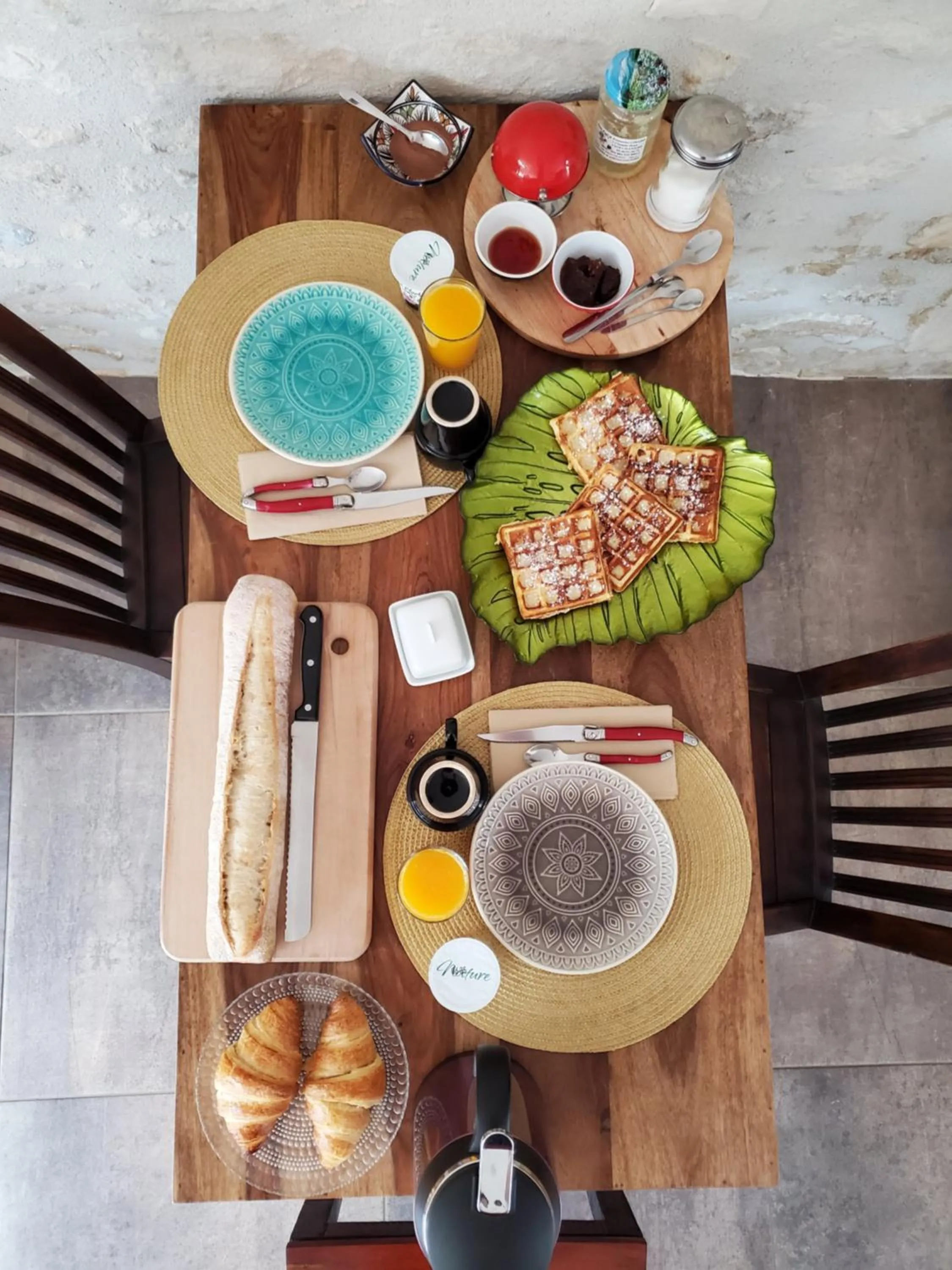 Breakfast in Les Cuves - Saintes