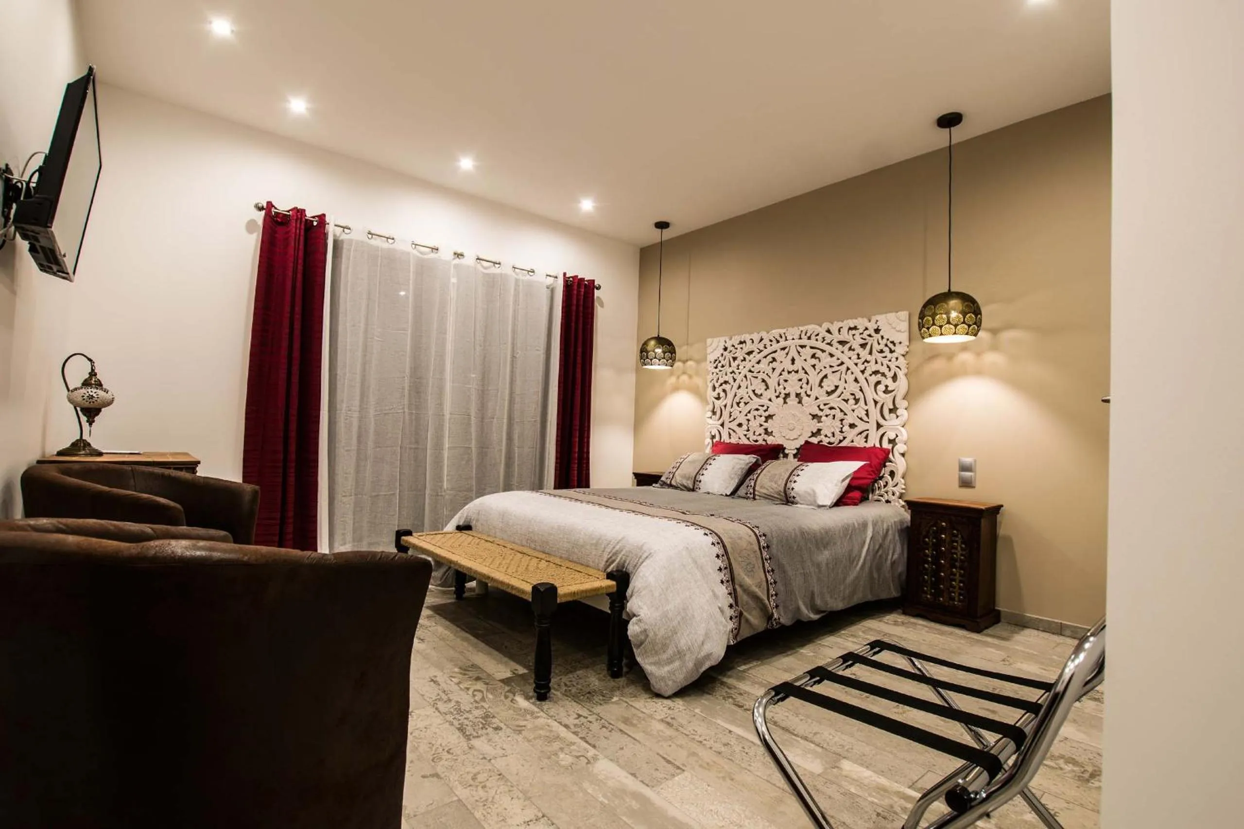 Photo of the whole room, Bed in Les Cuves - Saintes