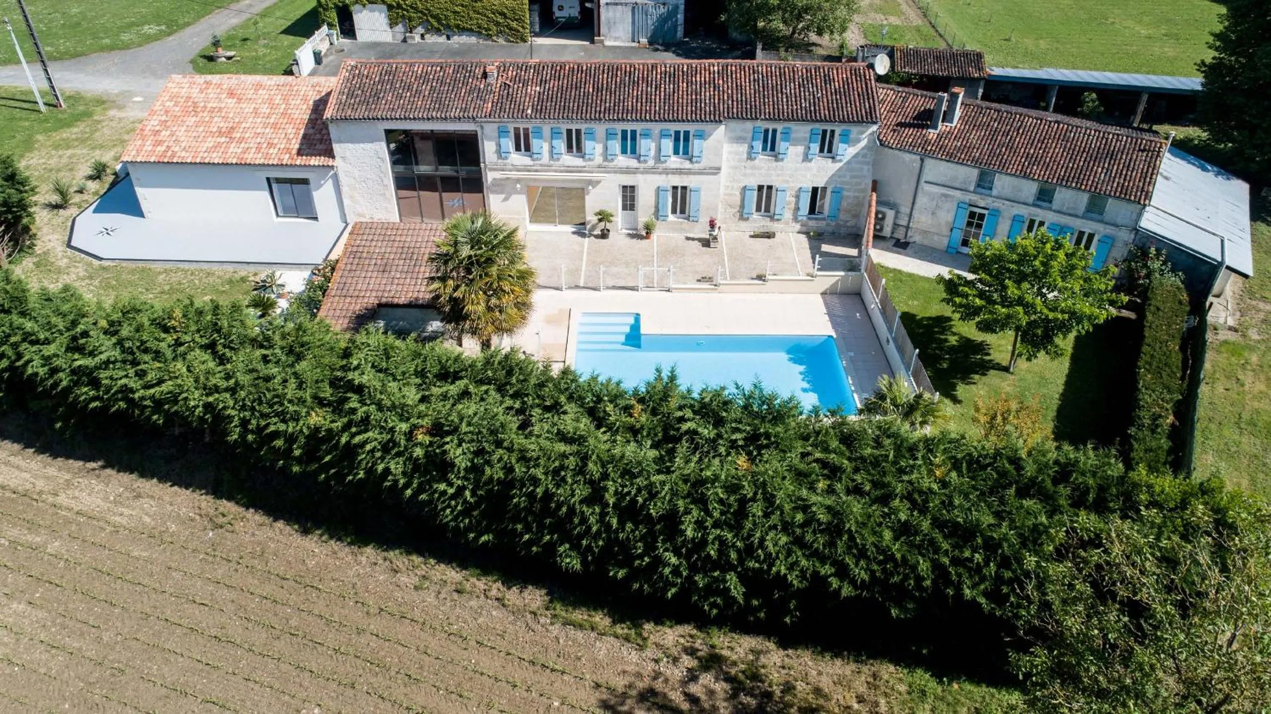 Bird's eye view in Les Cuves - Saintes