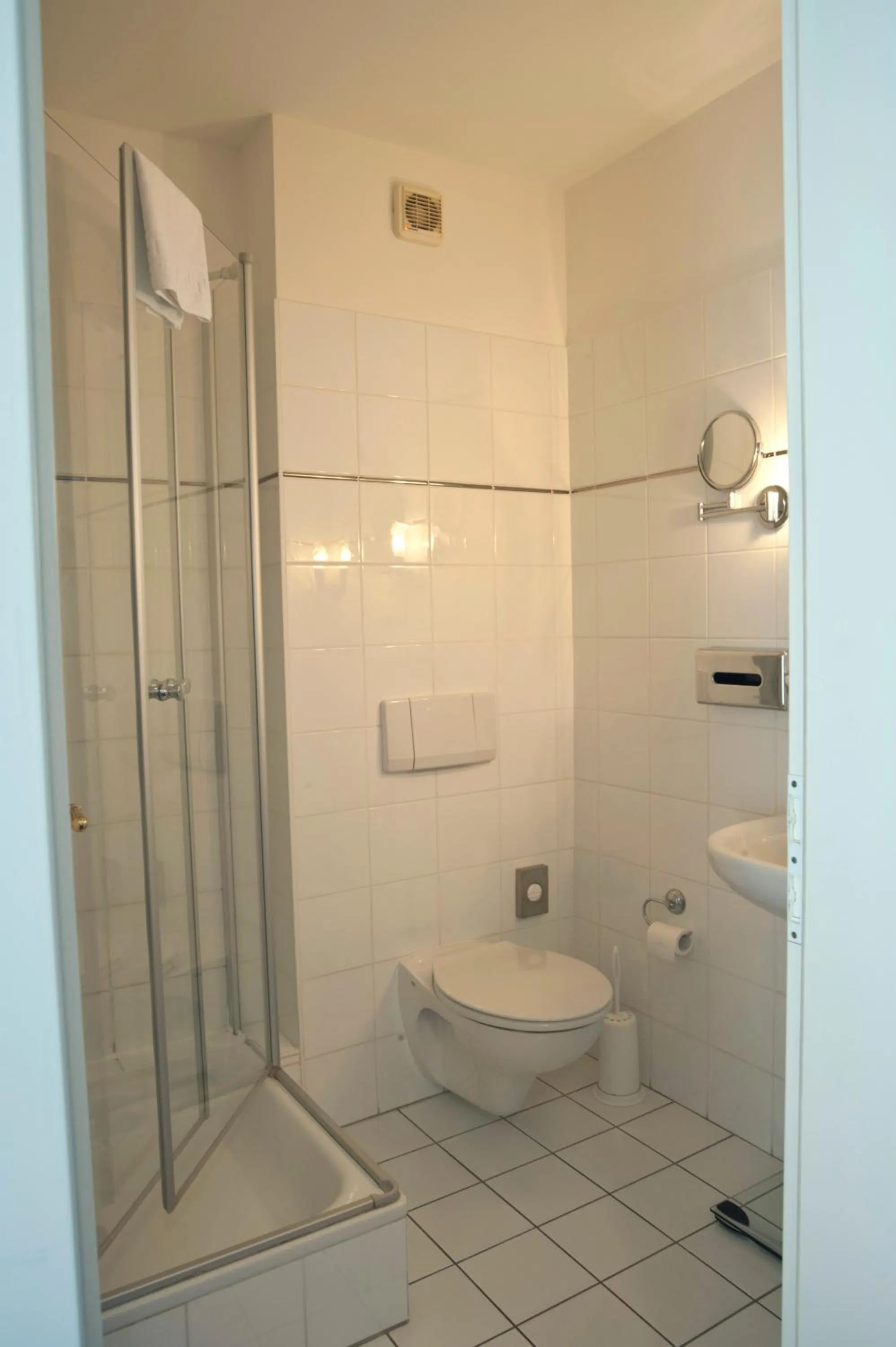 Bathroom in Isselhorster Landhaus