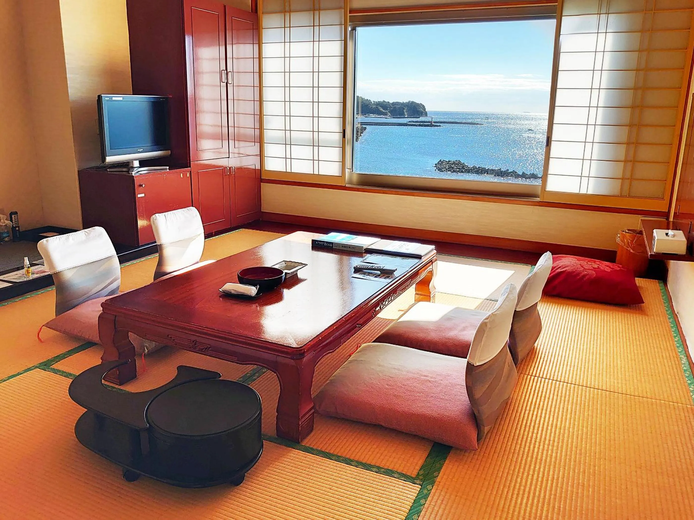 Mikazuki Sea-Park Hotel Katsuura