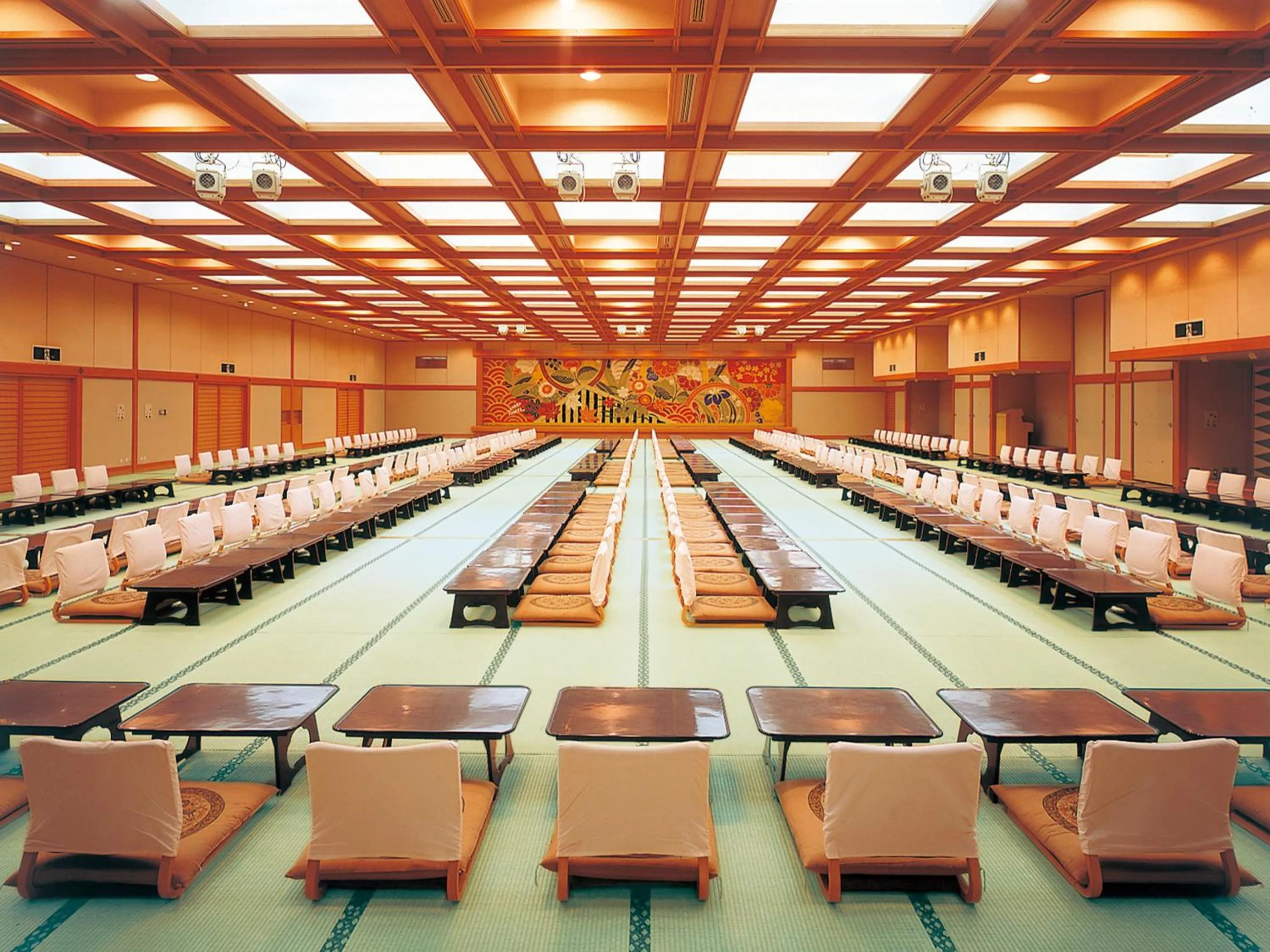 Banquet/Function facilities in Mikazuki Sea-Park Hotel Katsuura