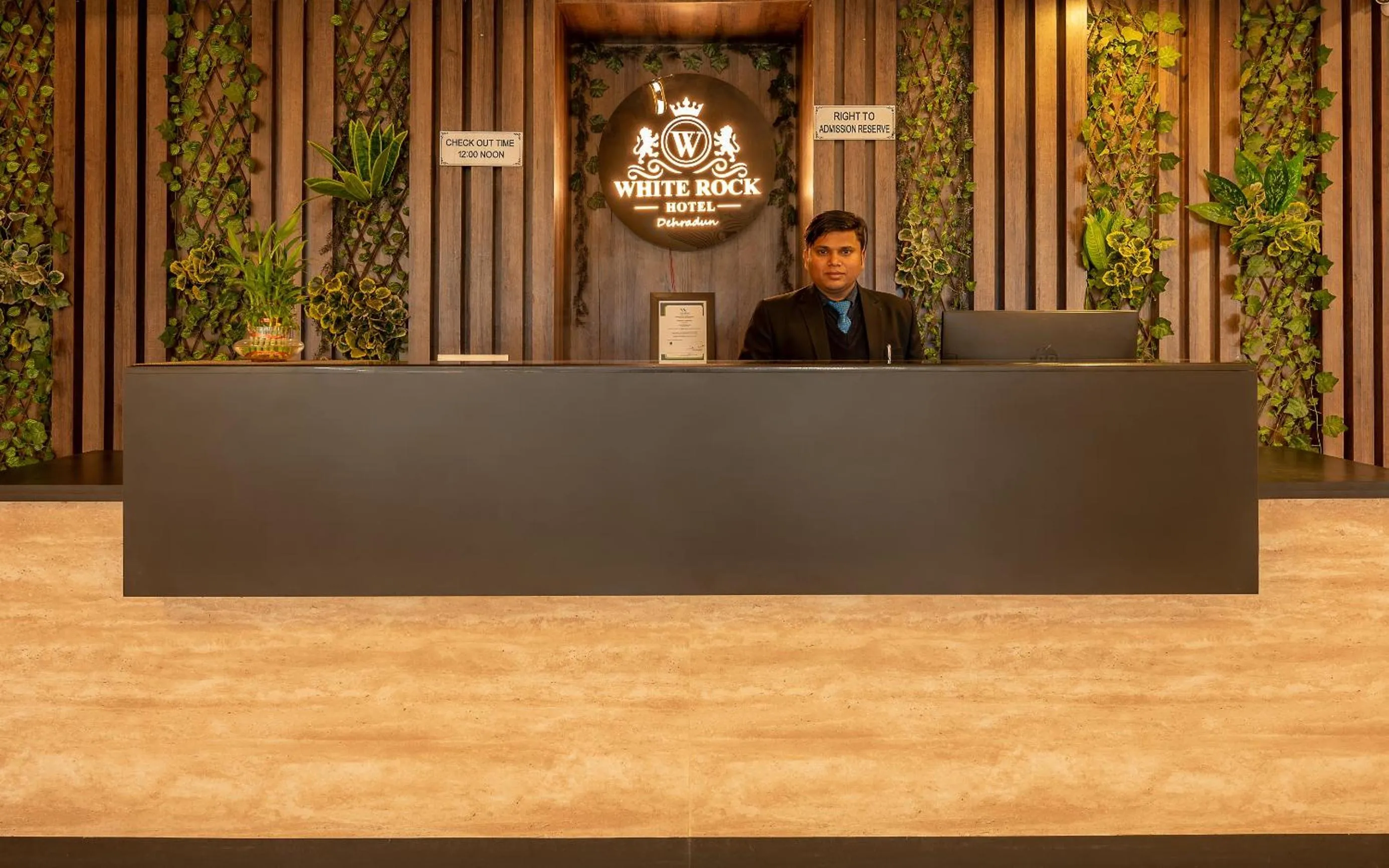 Lobby or reception in Hotel White Rock By The Solitaire Hospitality