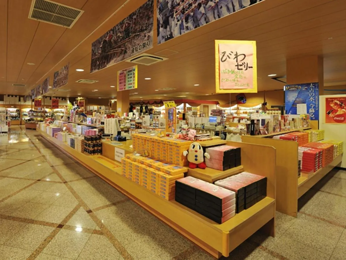 On-site shops in Ryugujo Spa Hotel Mikazuki Ryugutei