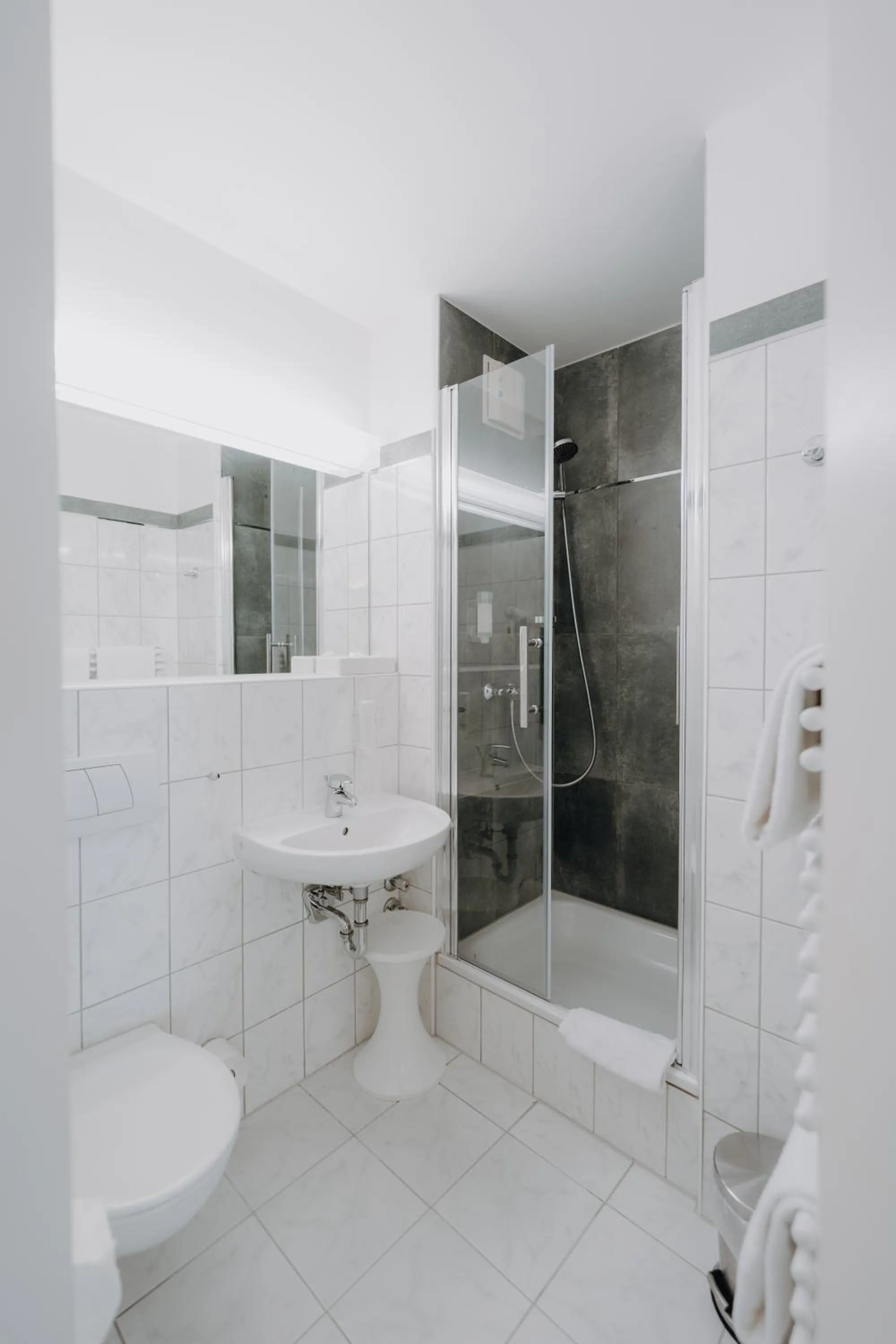 Shower in Hotel am Wald