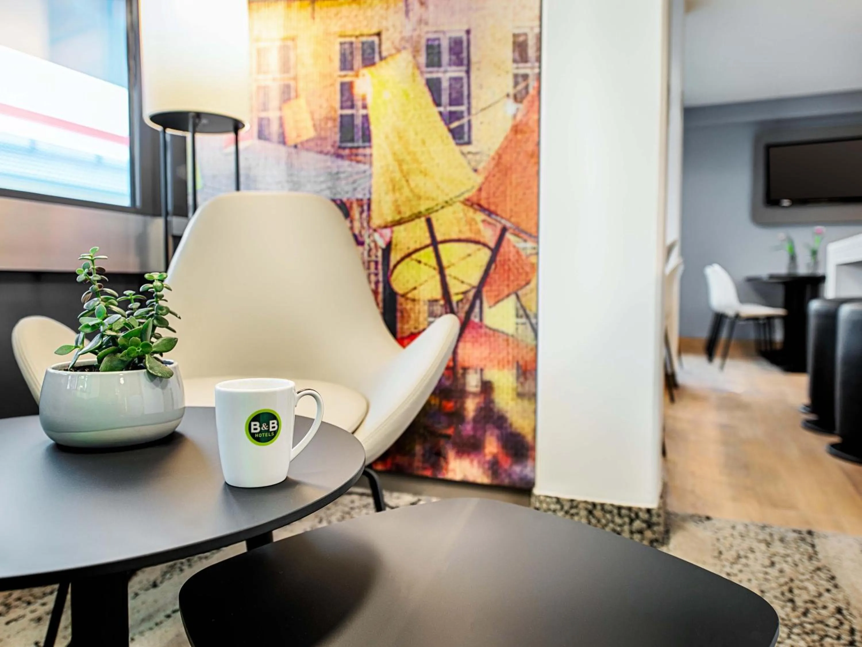 Lobby or reception in B&B Hotel Bielefeld-Ost